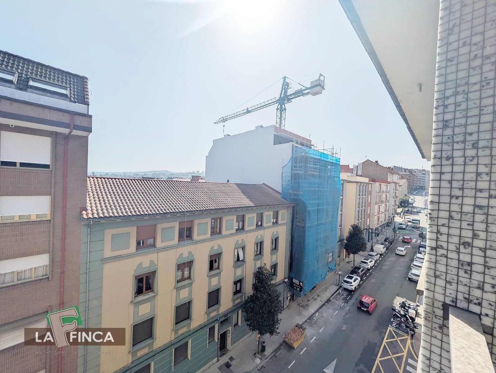 For sale of flat in Oviedo