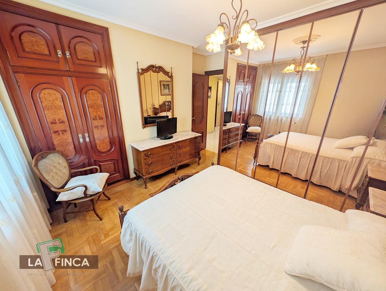 Venta de piso en Oviedo