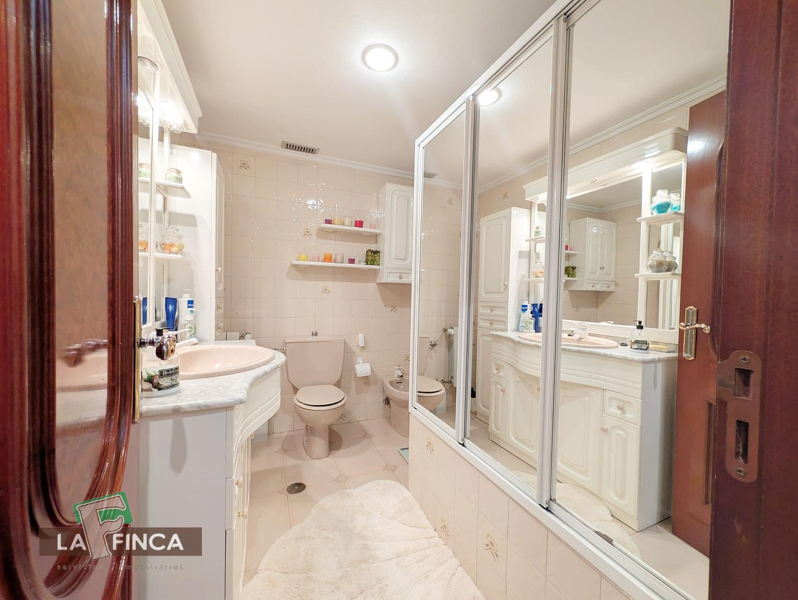 Venta de piso en Oviedo