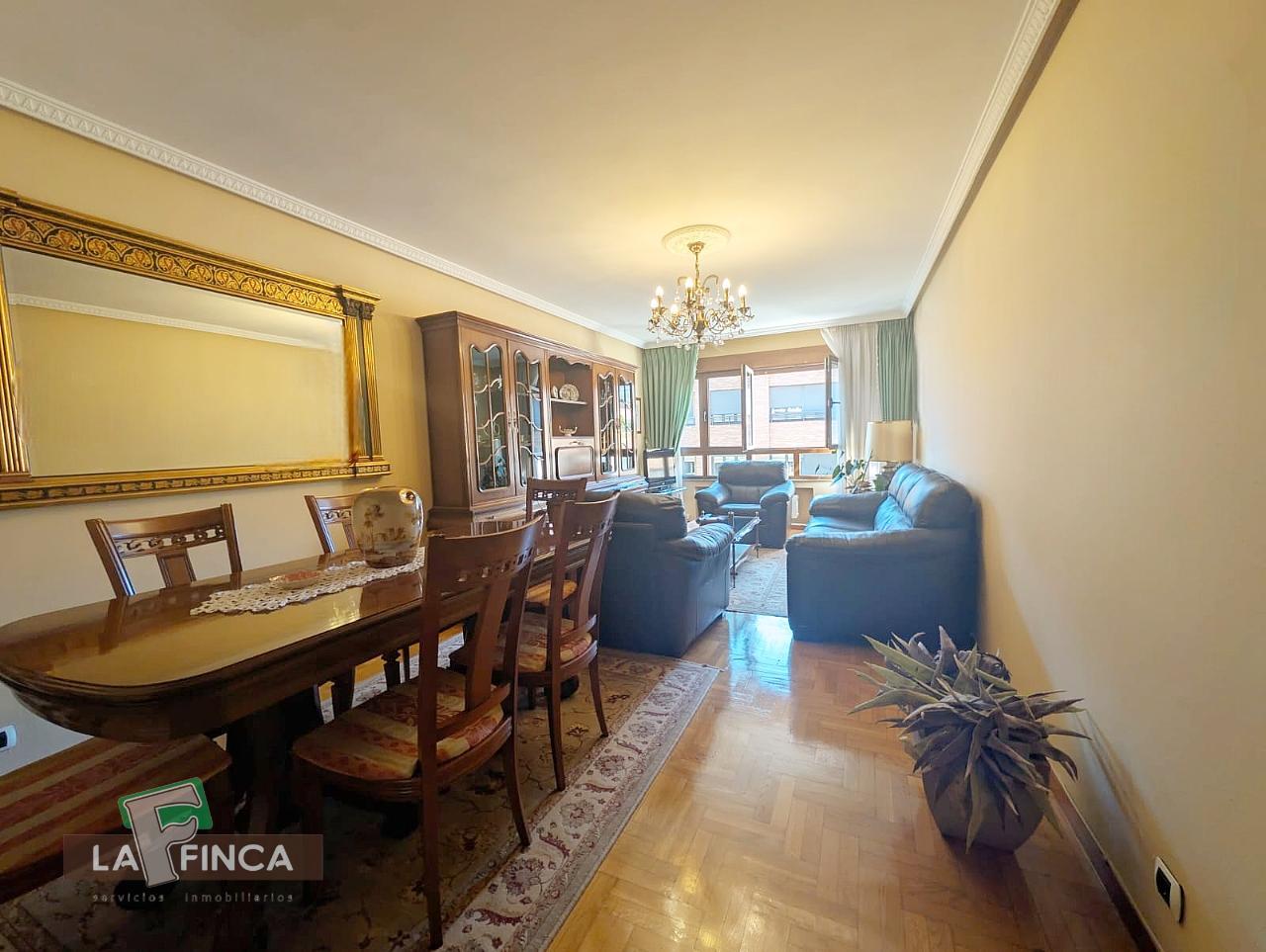 For sale of flat in Oviedo