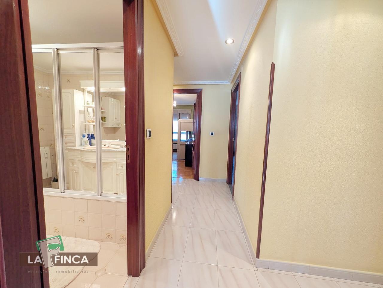 Venta de piso en Oviedo