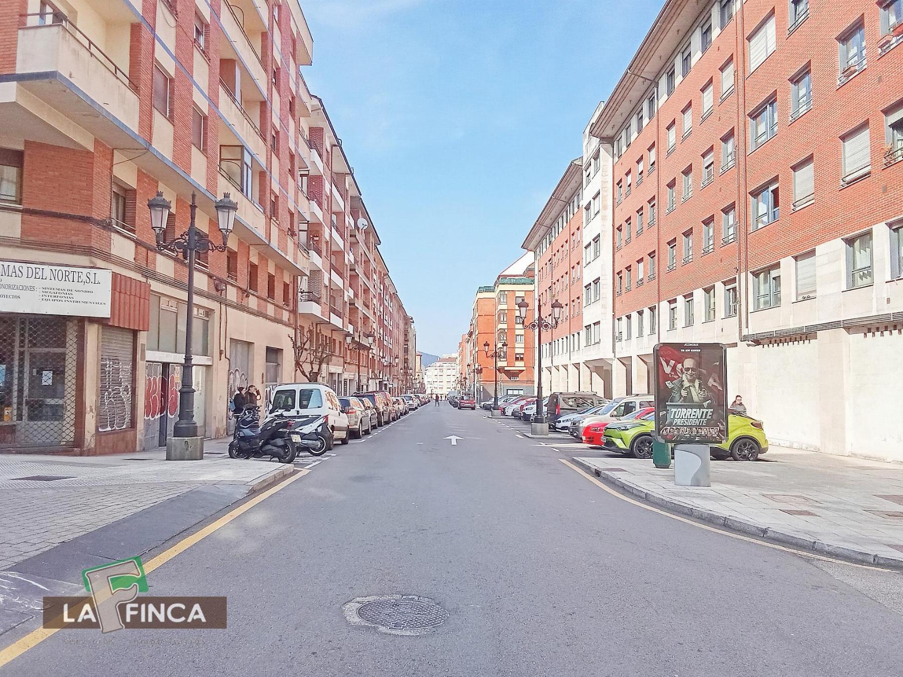 Venta de piso en Oviedo