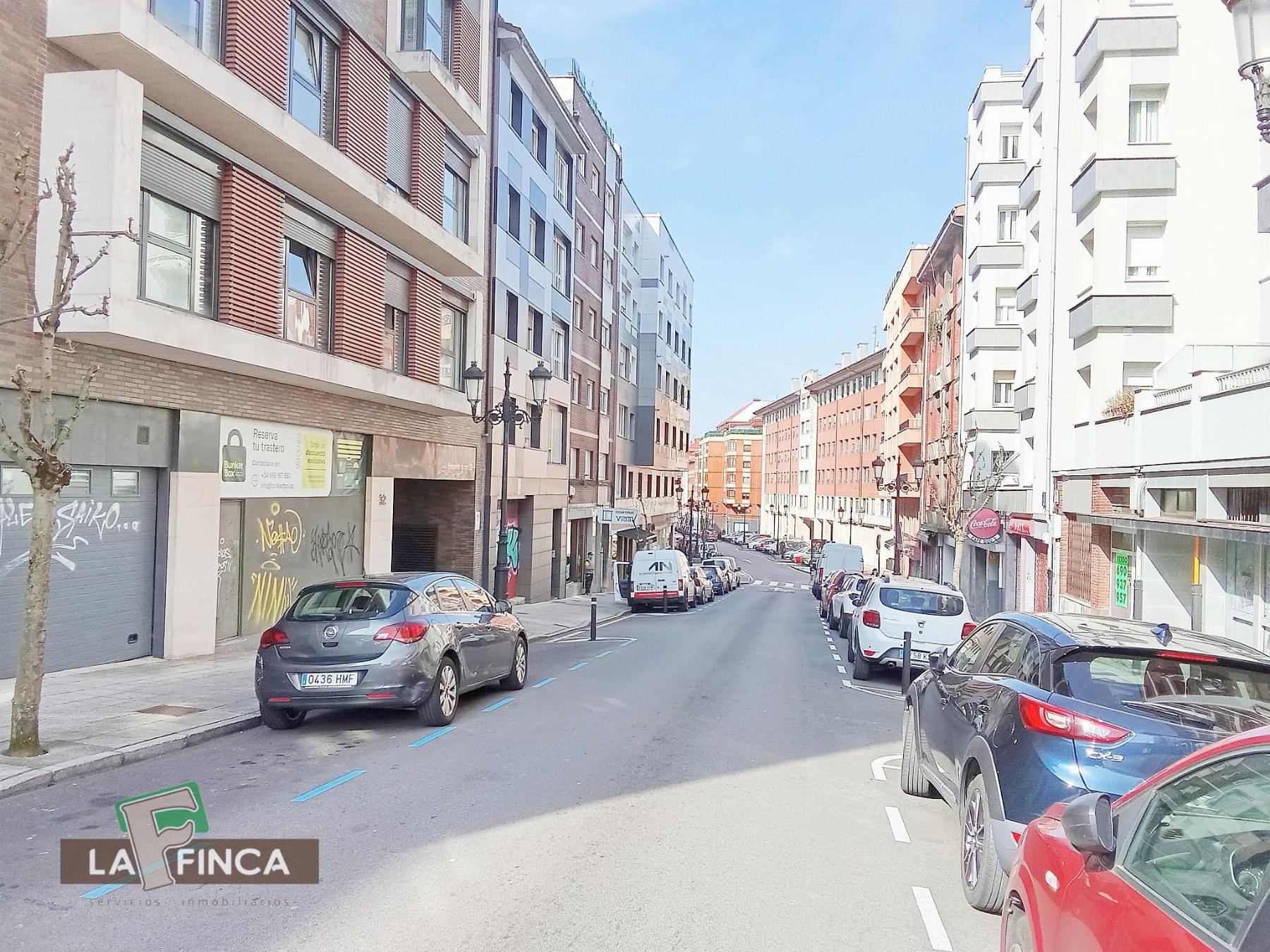 Venta de piso en Oviedo