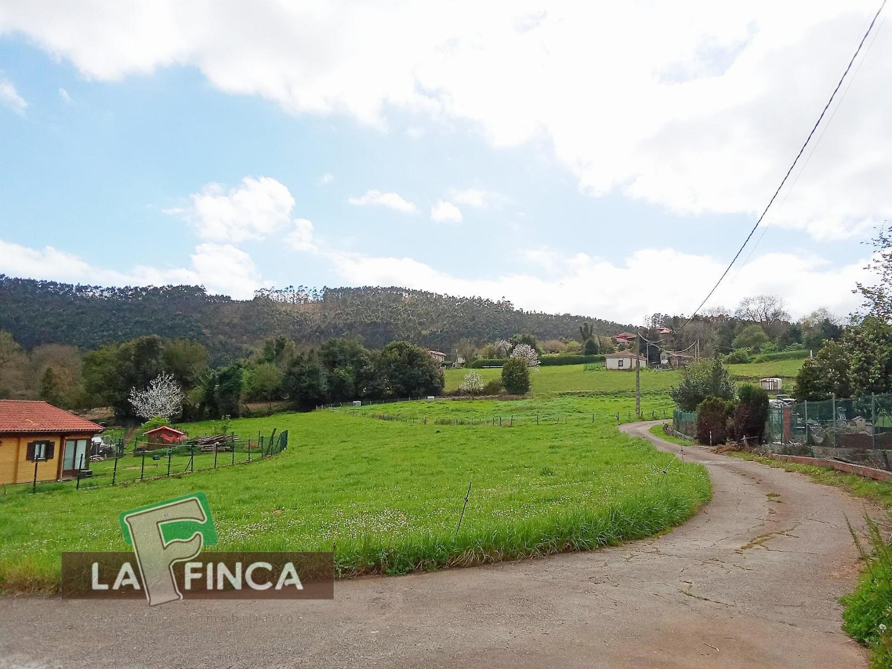 Venta de terreno en Oviedo