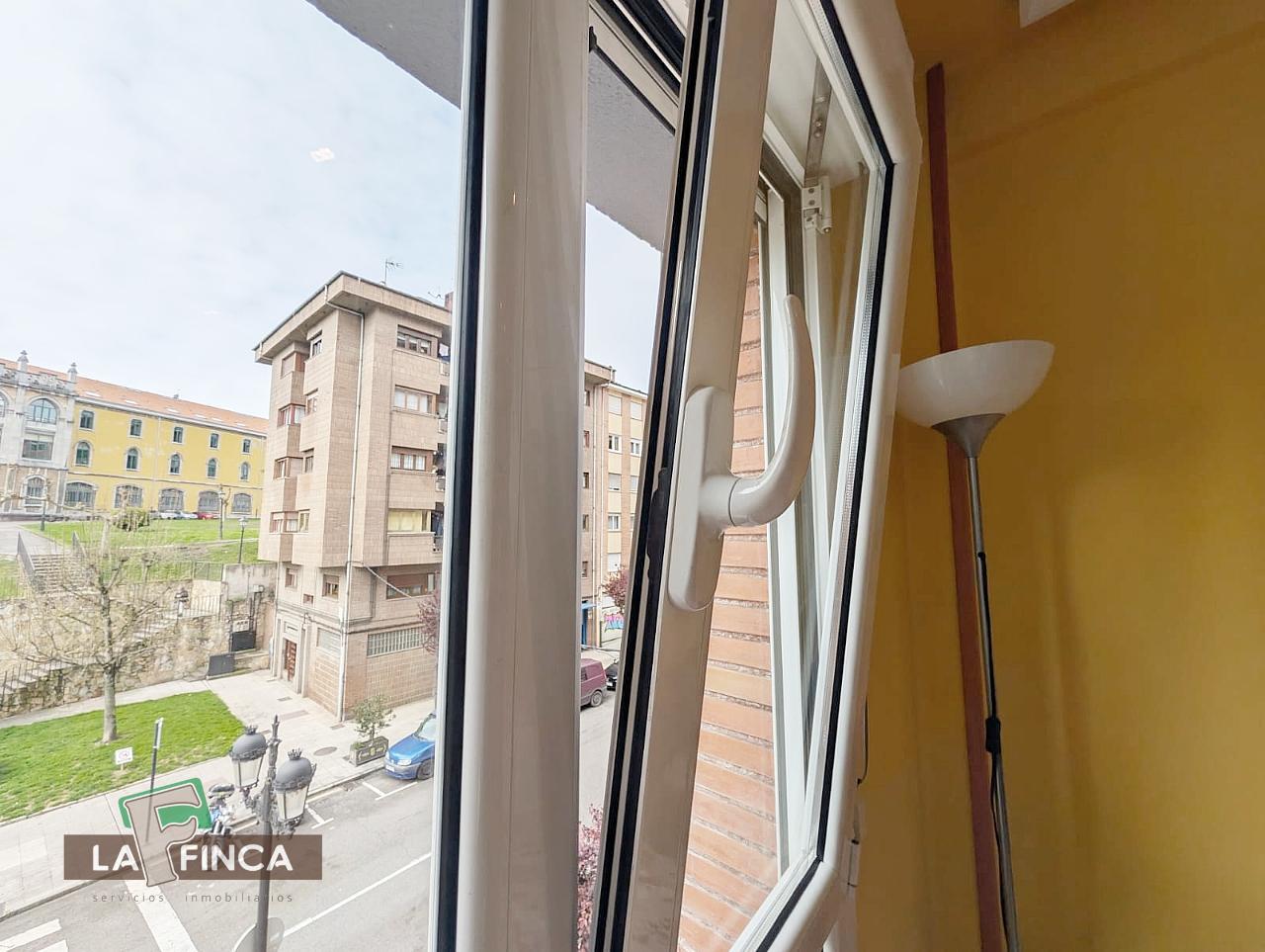 Venta de piso en Oviedo