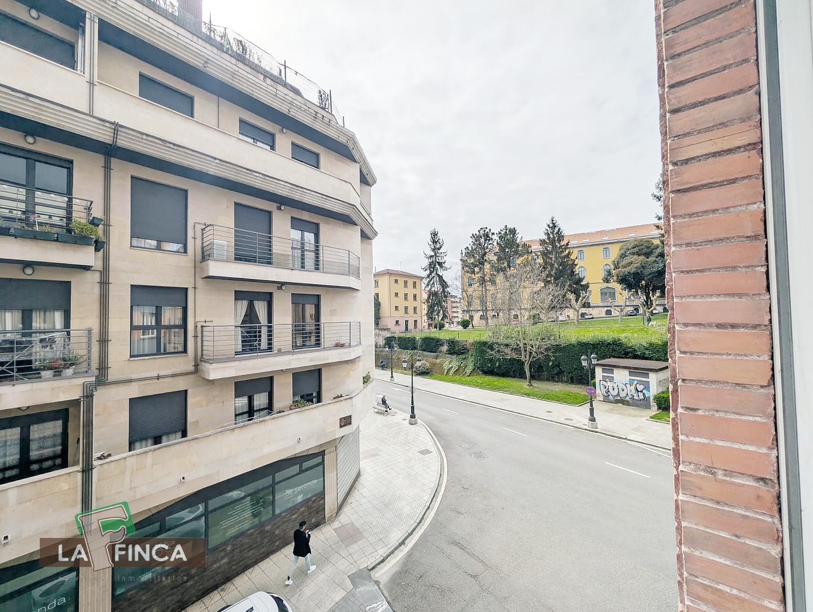 Venta de piso en Oviedo