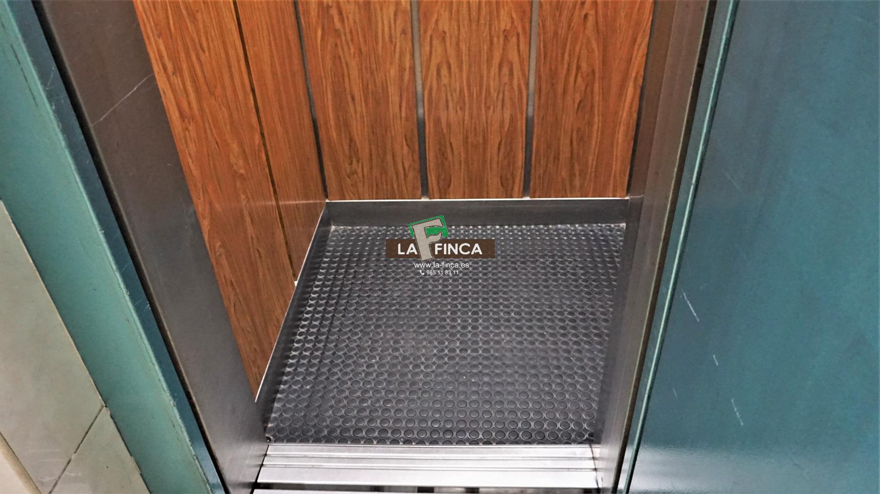 Venta de piso en Oviedo