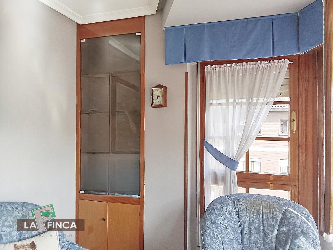 Venta de piso en Lugones