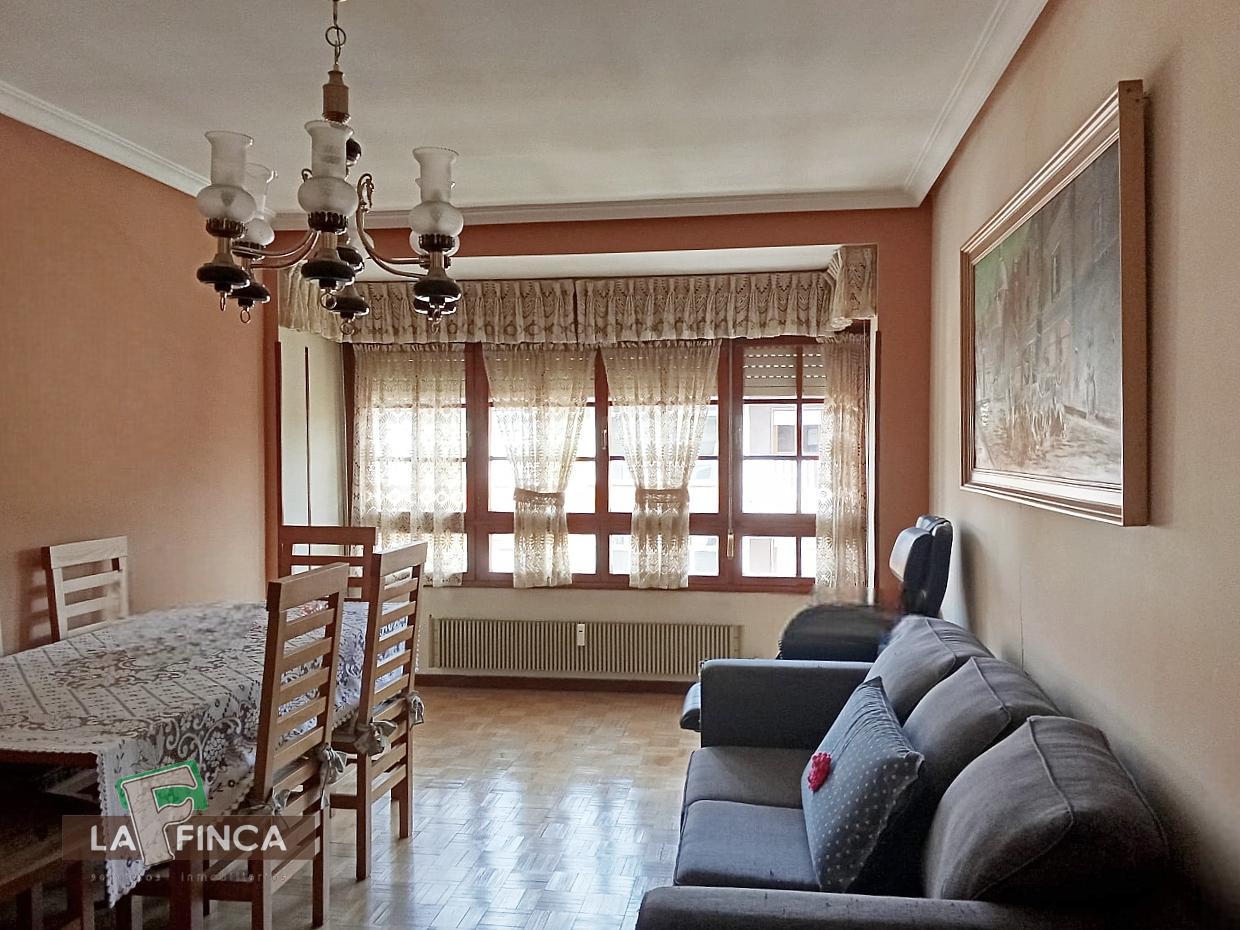 Venta de piso en Lugones