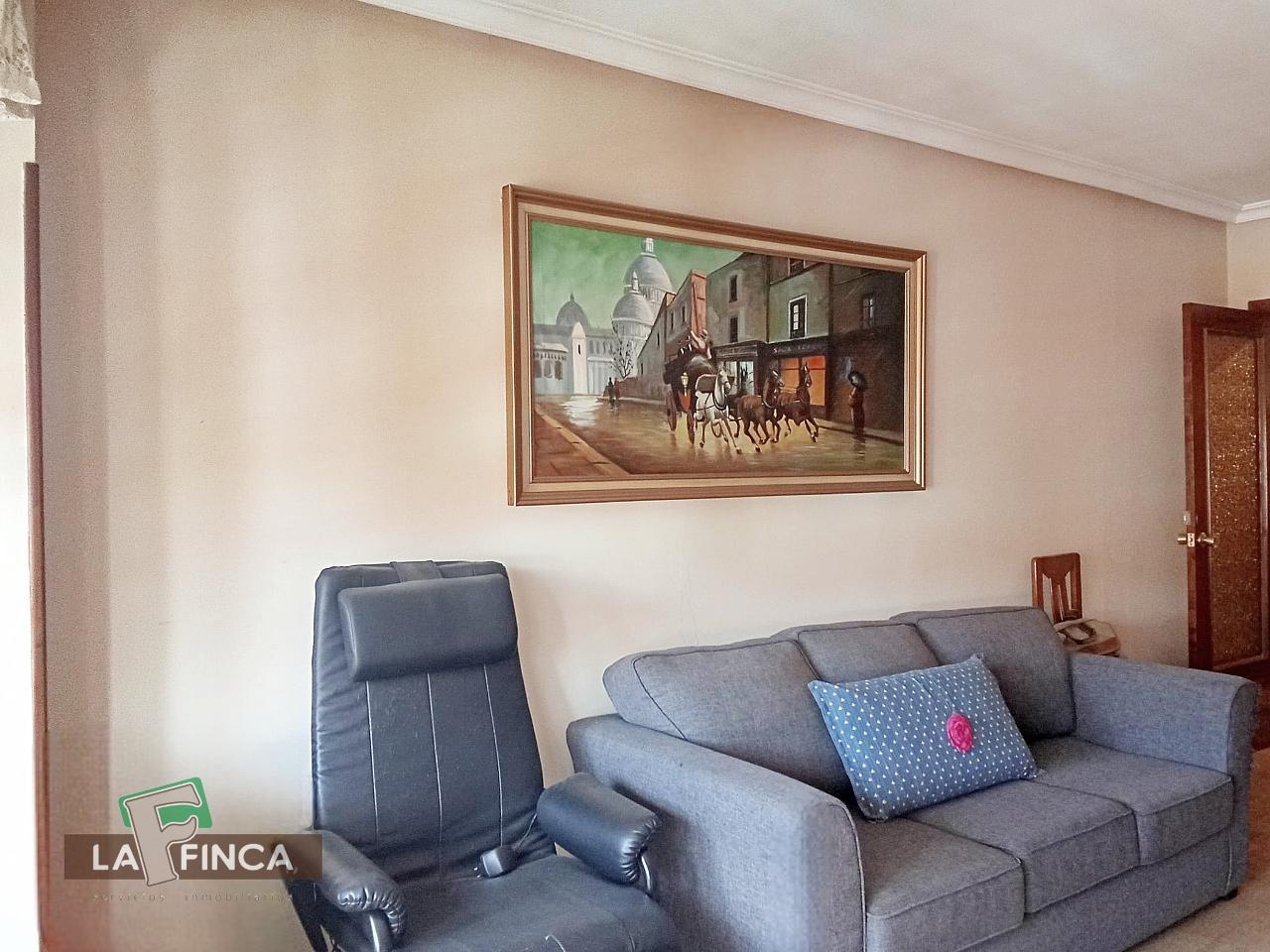 Venta de piso en Lugones