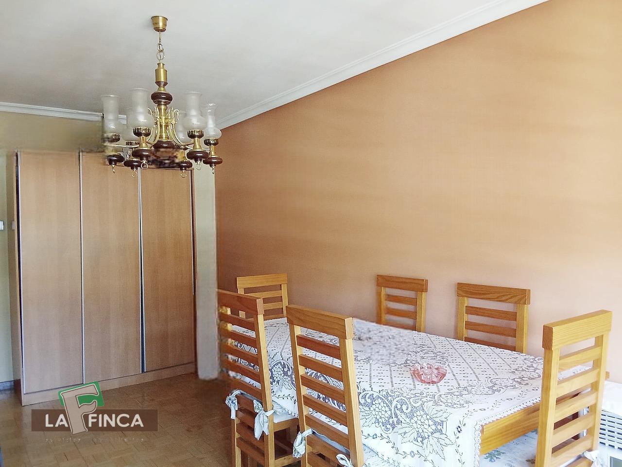 Venta de piso en Lugones