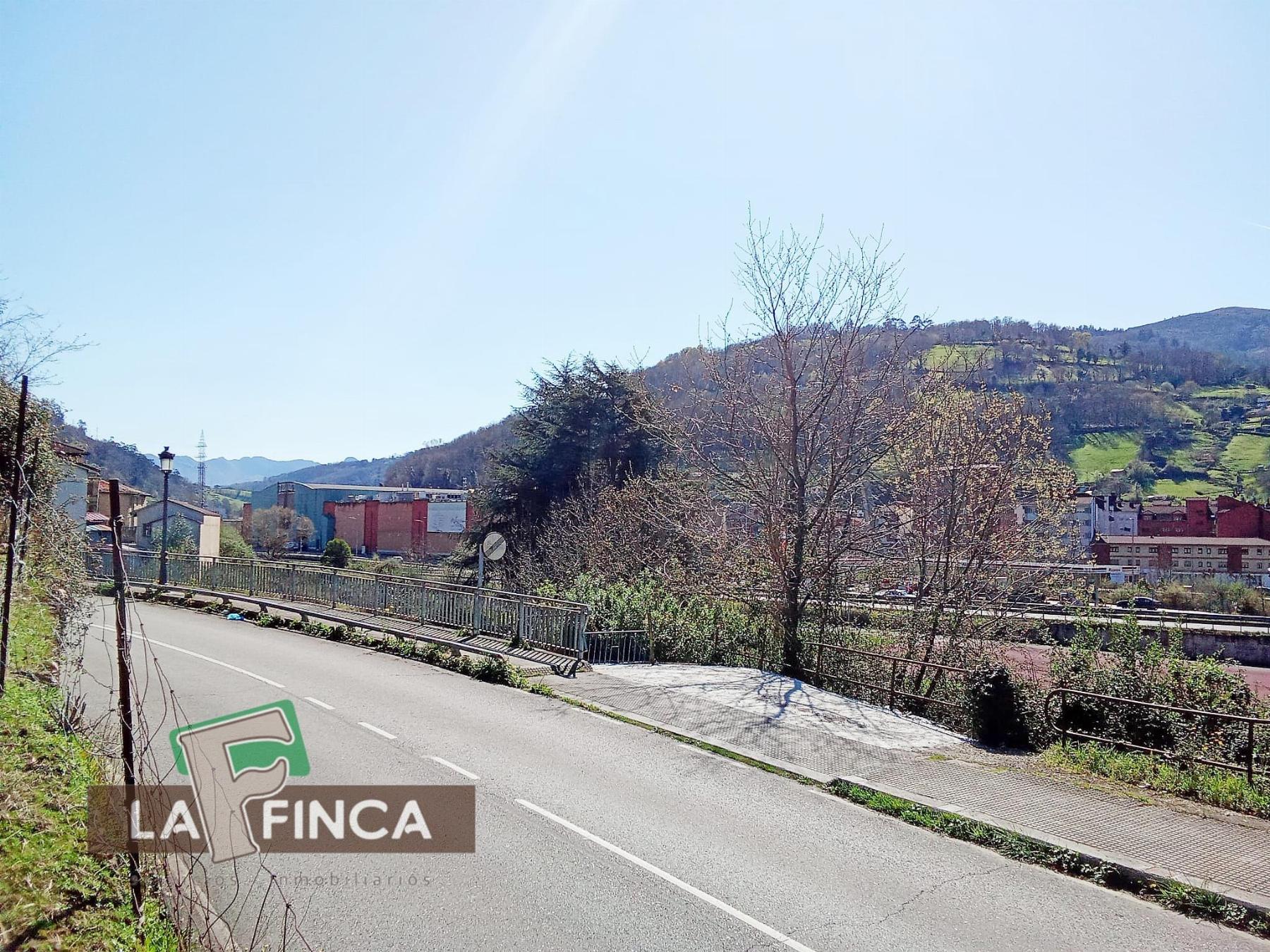 Venta de terreno en San Martín del Rey Aurelio