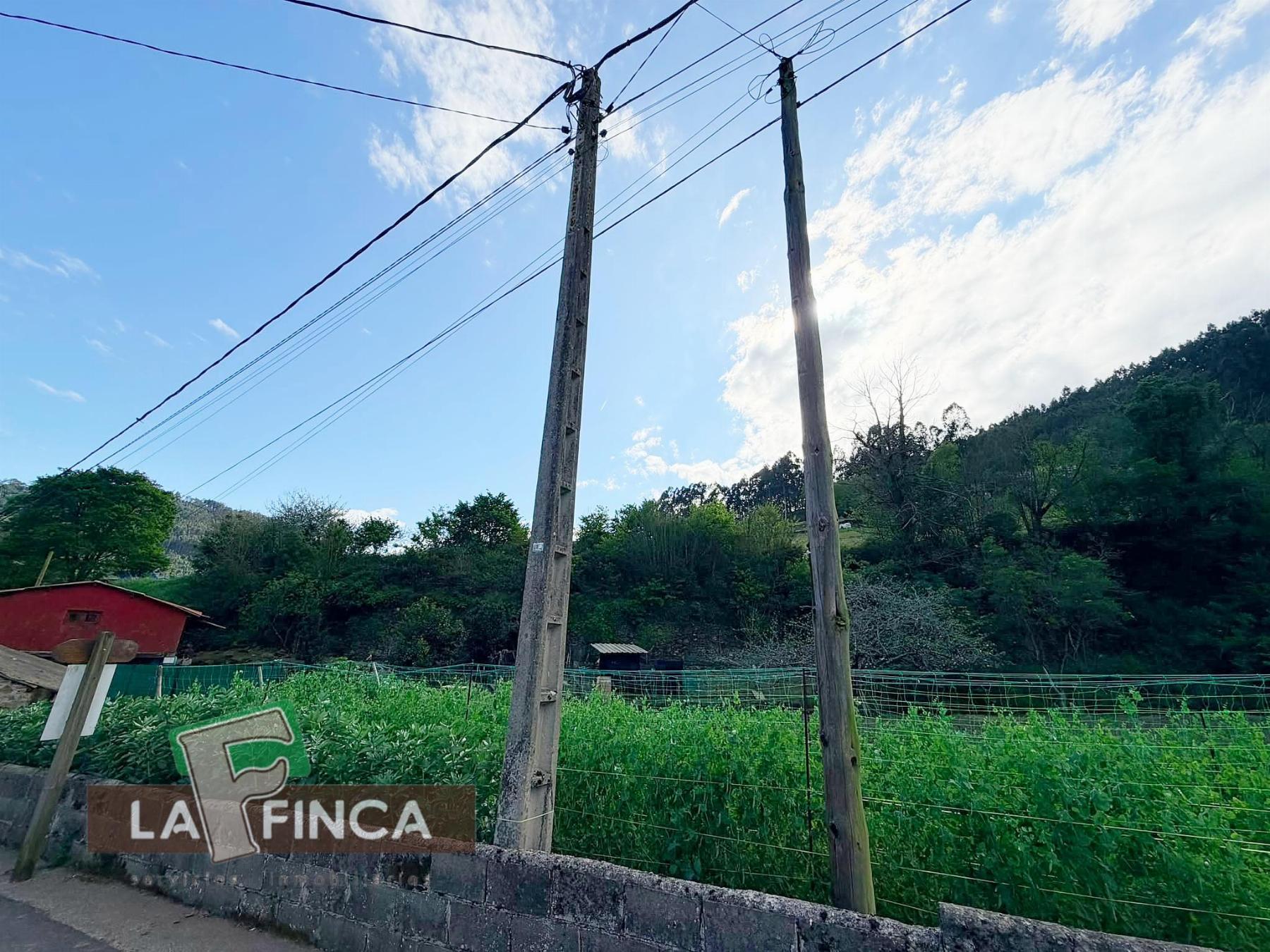 Venta de terreno en Pravia