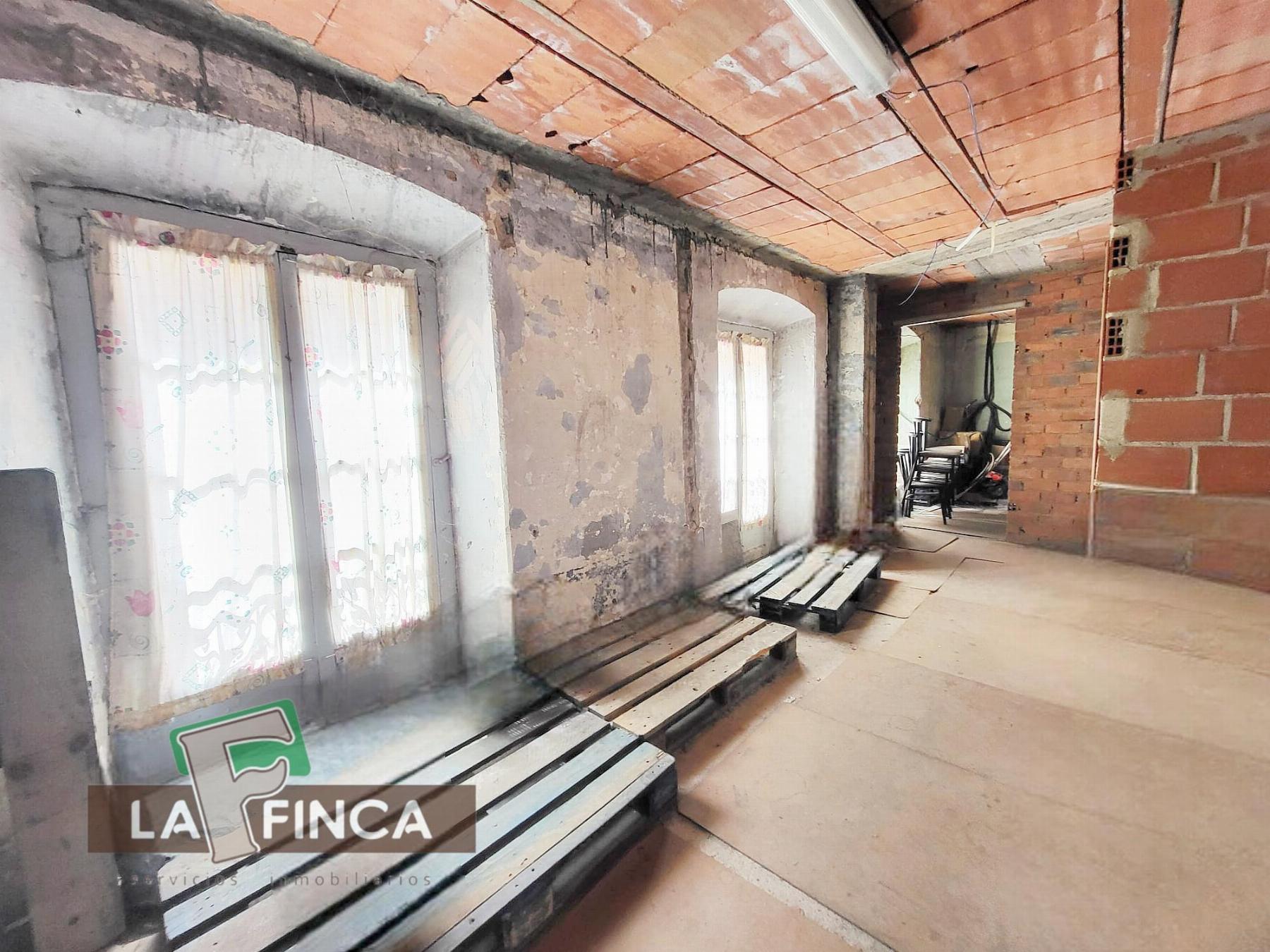 Venta de edificio en Pravia