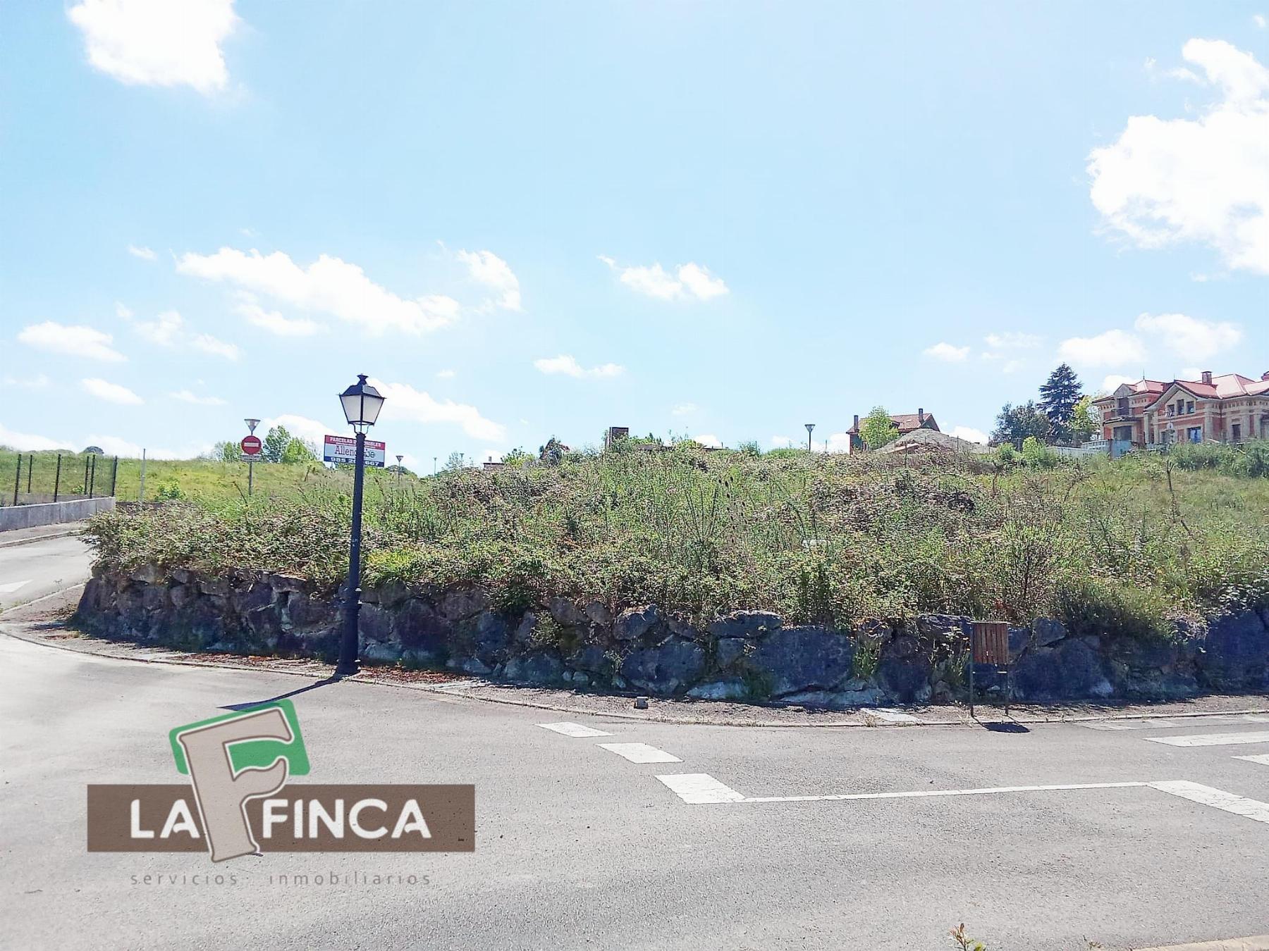 Venta de terreno en Oviedo