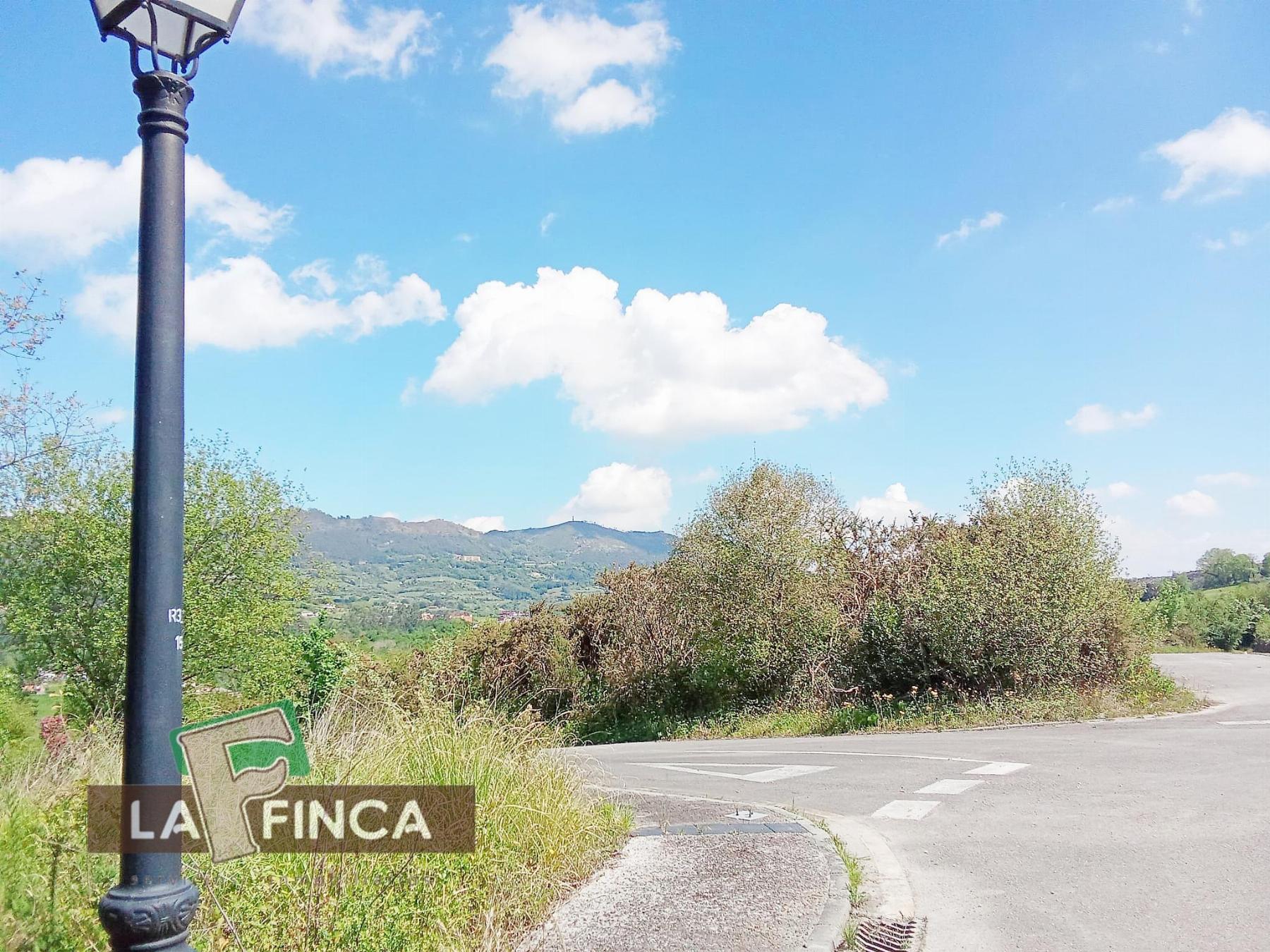 Venta de terreno en Oviedo