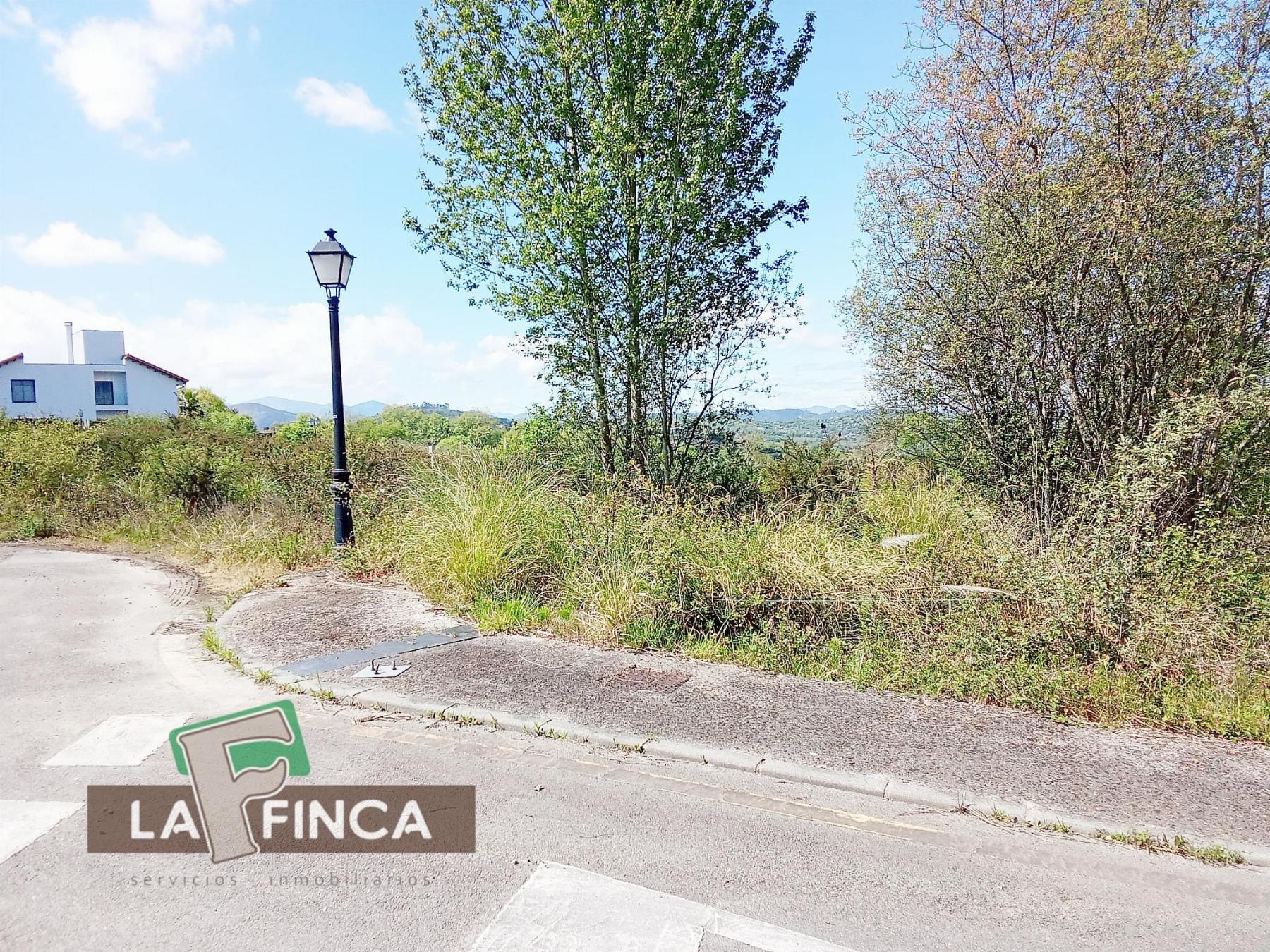 Venta de terreno en Oviedo