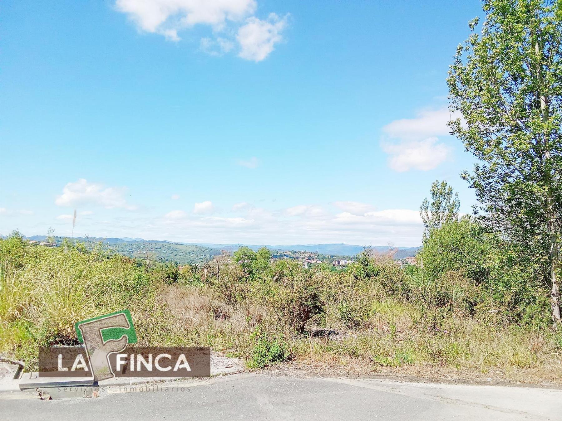 Venta de terreno en Oviedo