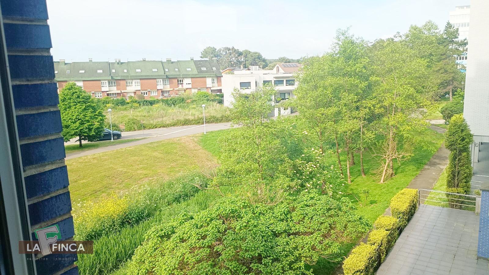 For sale of flat in Castrillón