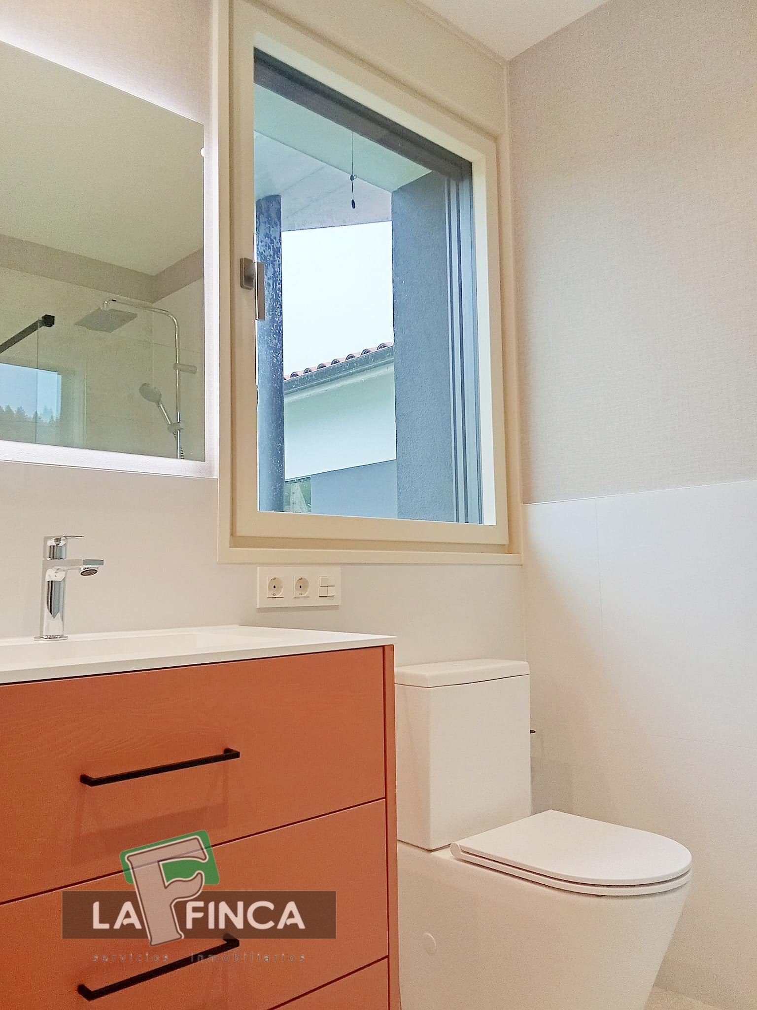 Venta de chalet en Castrillón