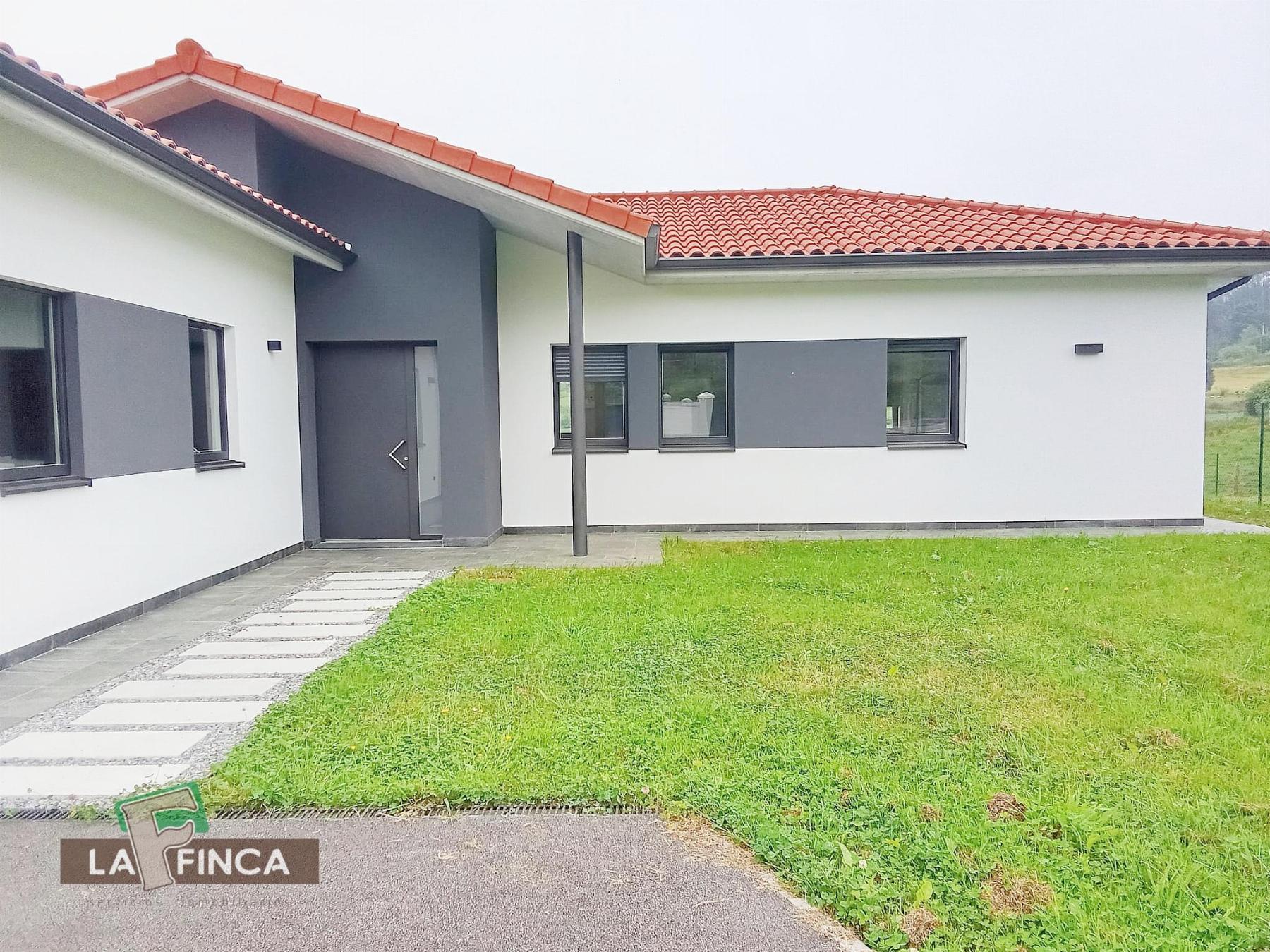 Venta de chalet en Castrillón