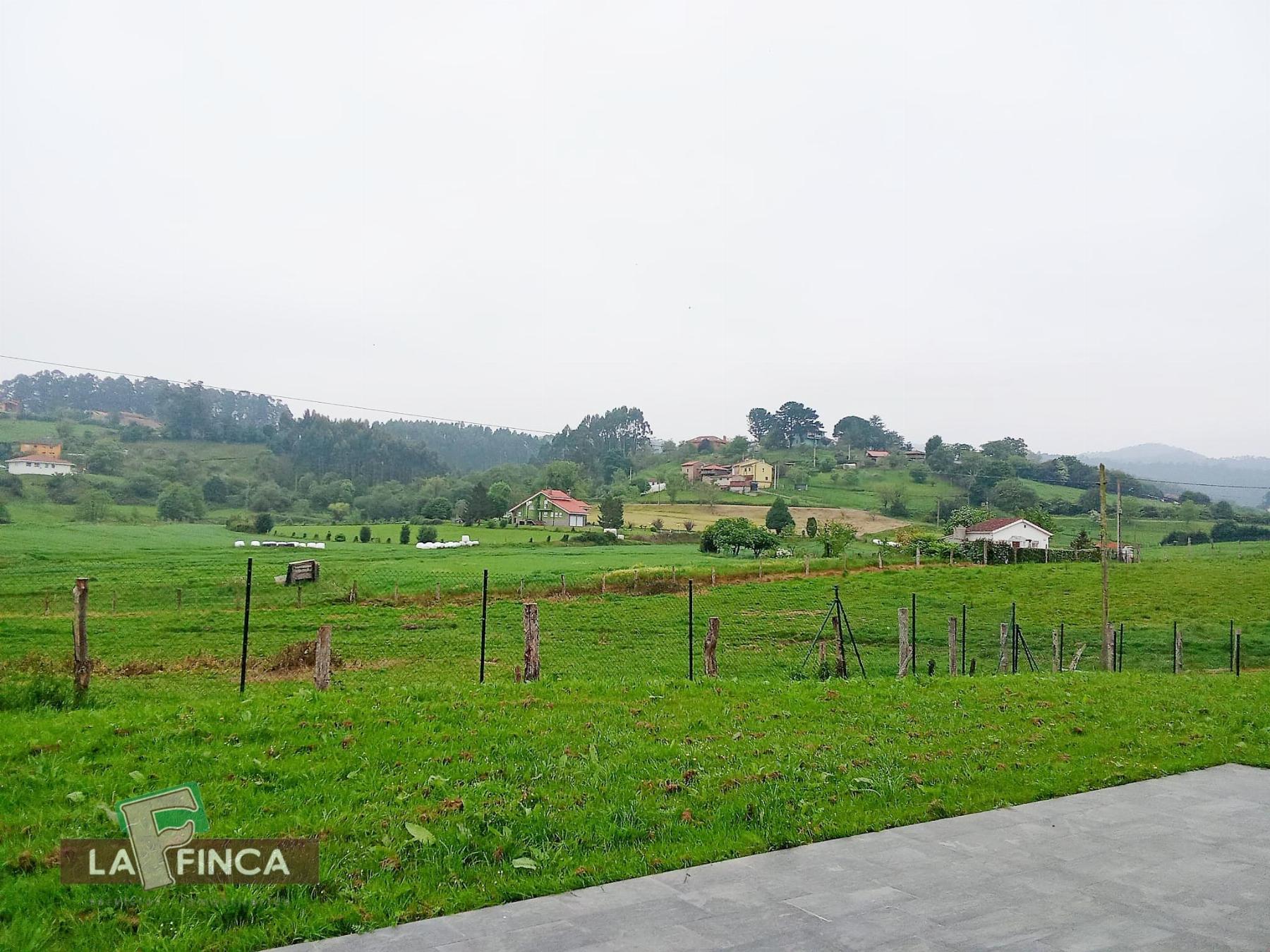 Venta de chalet en Castrillón