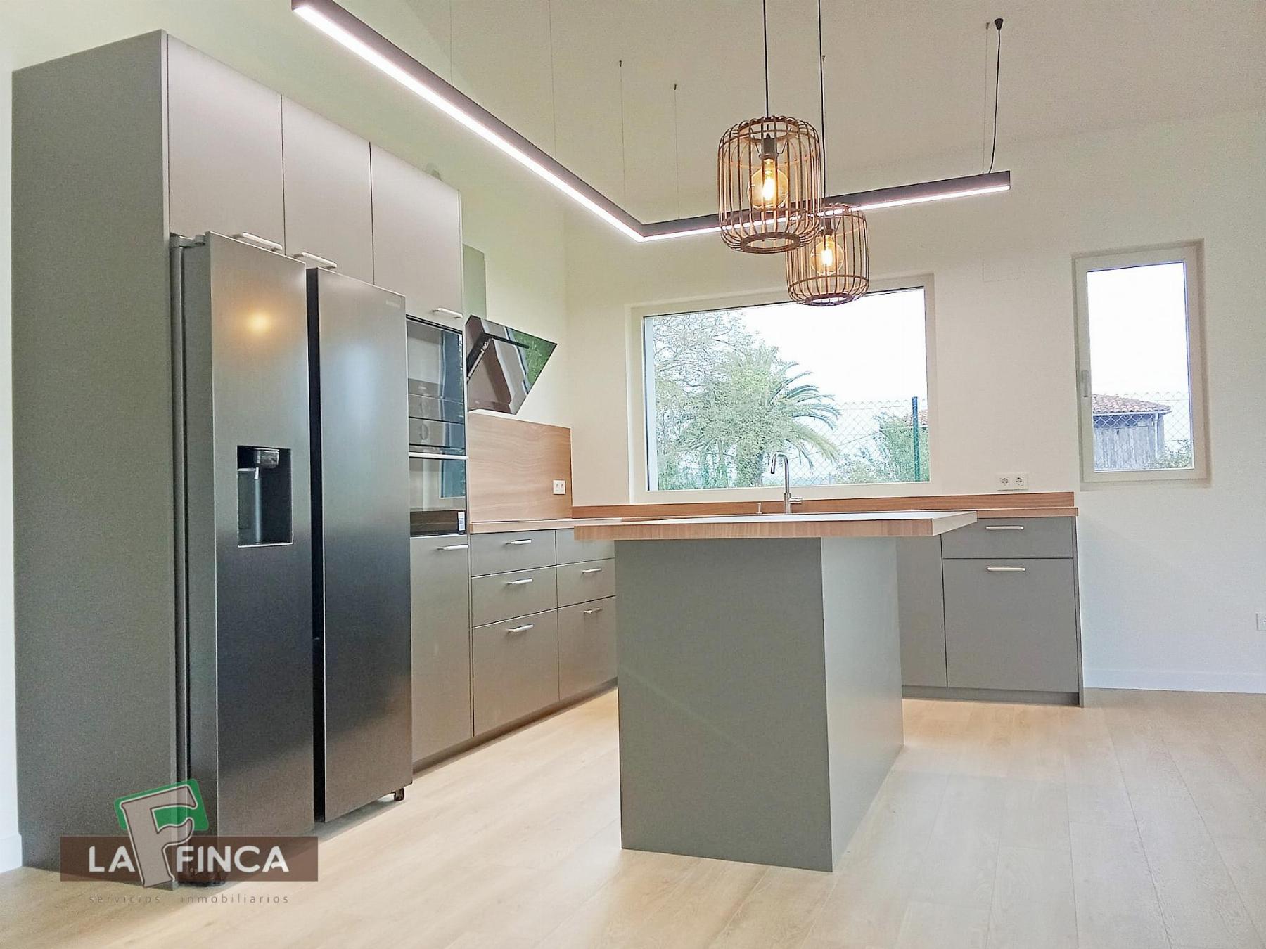 Venta de chalet en Castrillón