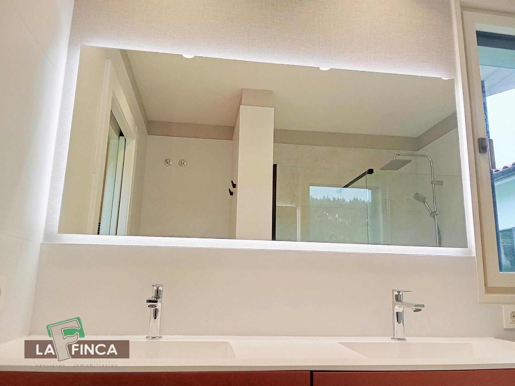 Venta de chalet en Castrillón