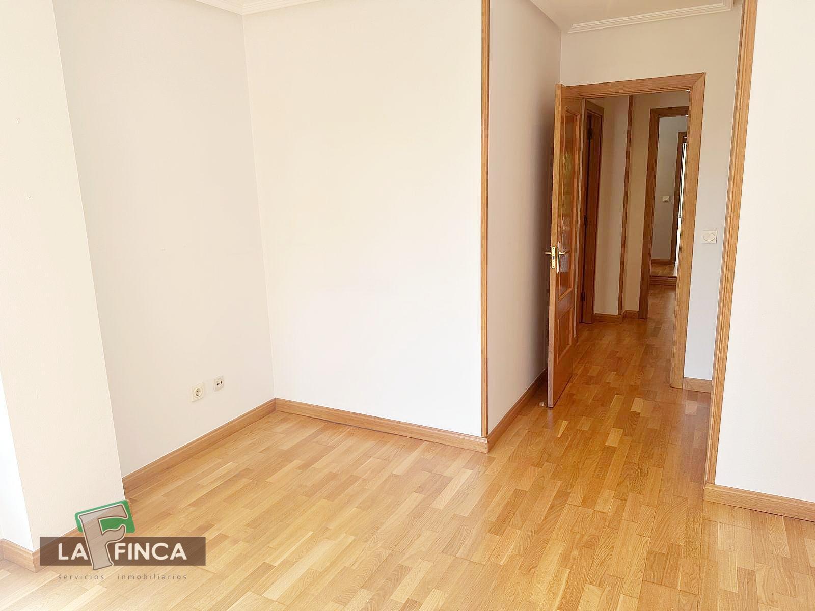 Venta de piso en Oviedo