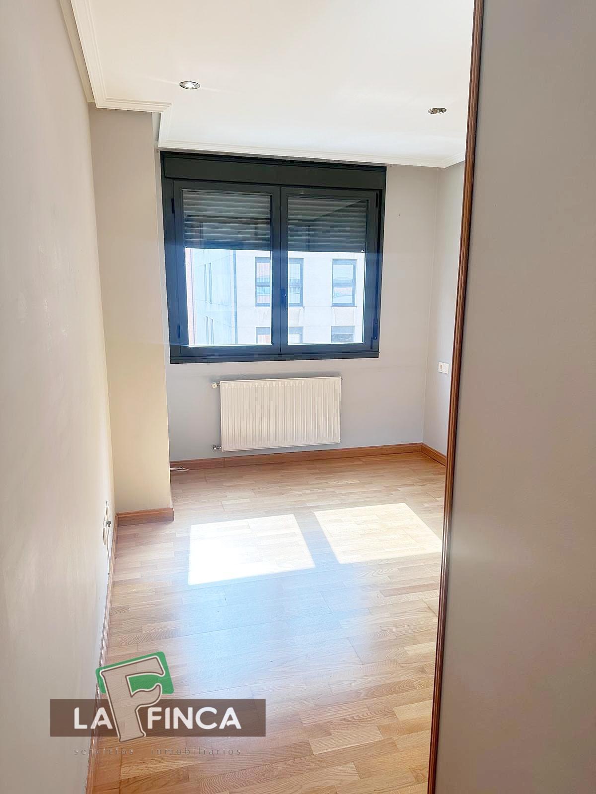 Venta de piso en Oviedo