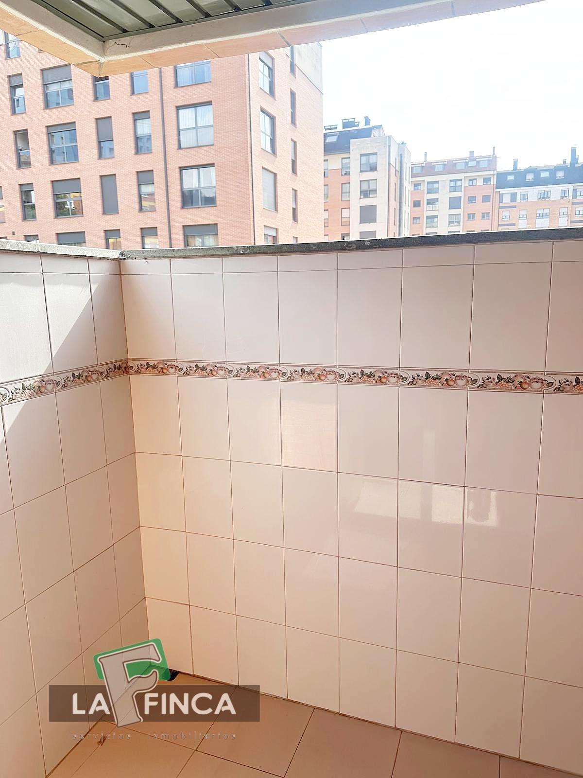 Venta de piso en Oviedo