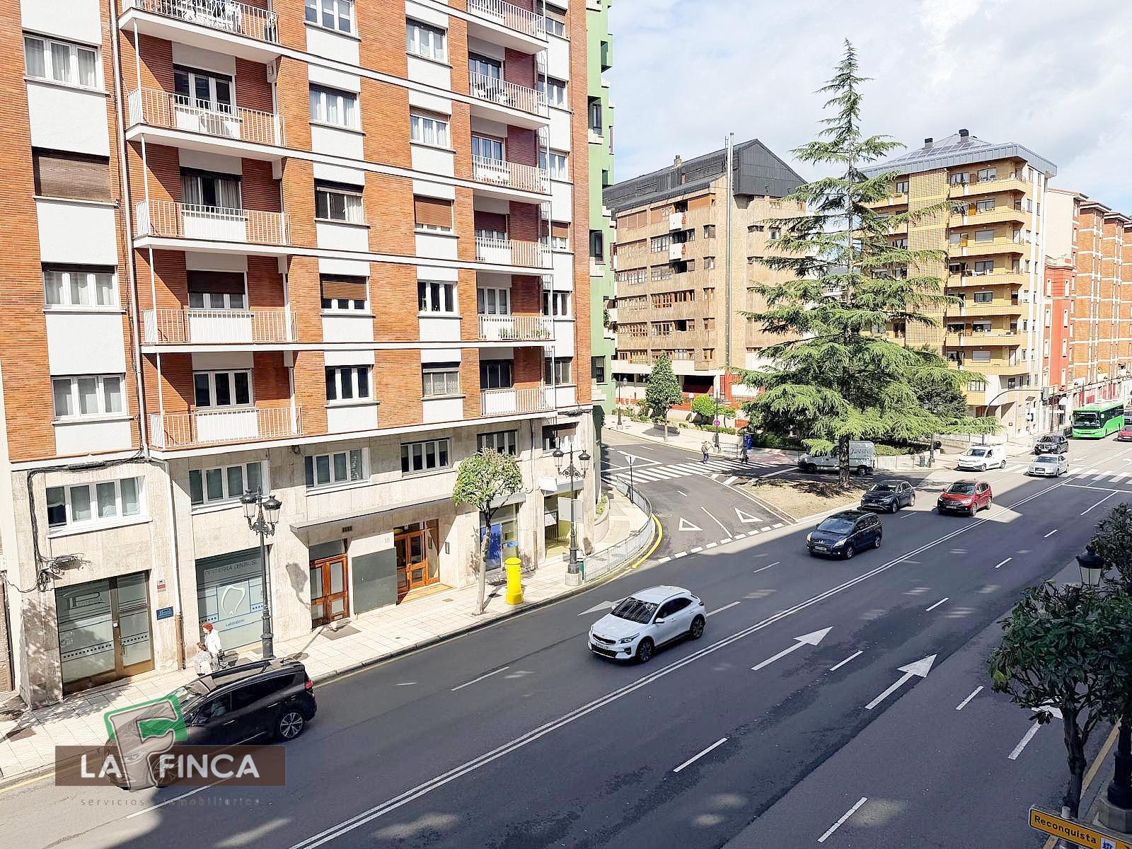 Venta de piso en Oviedo