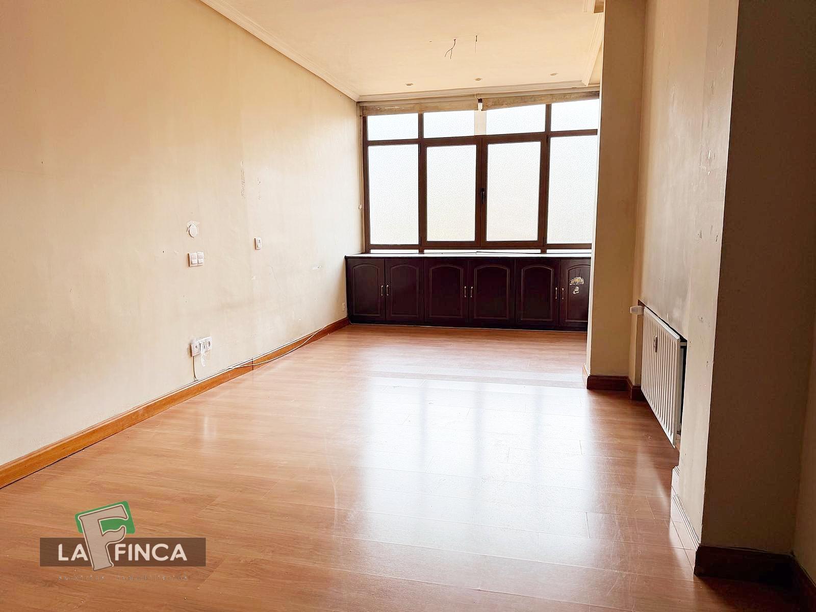 Venta de piso en Oviedo