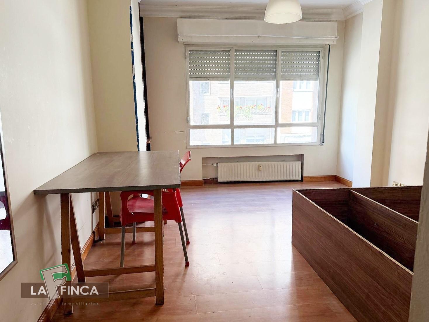 Venta de piso en Oviedo