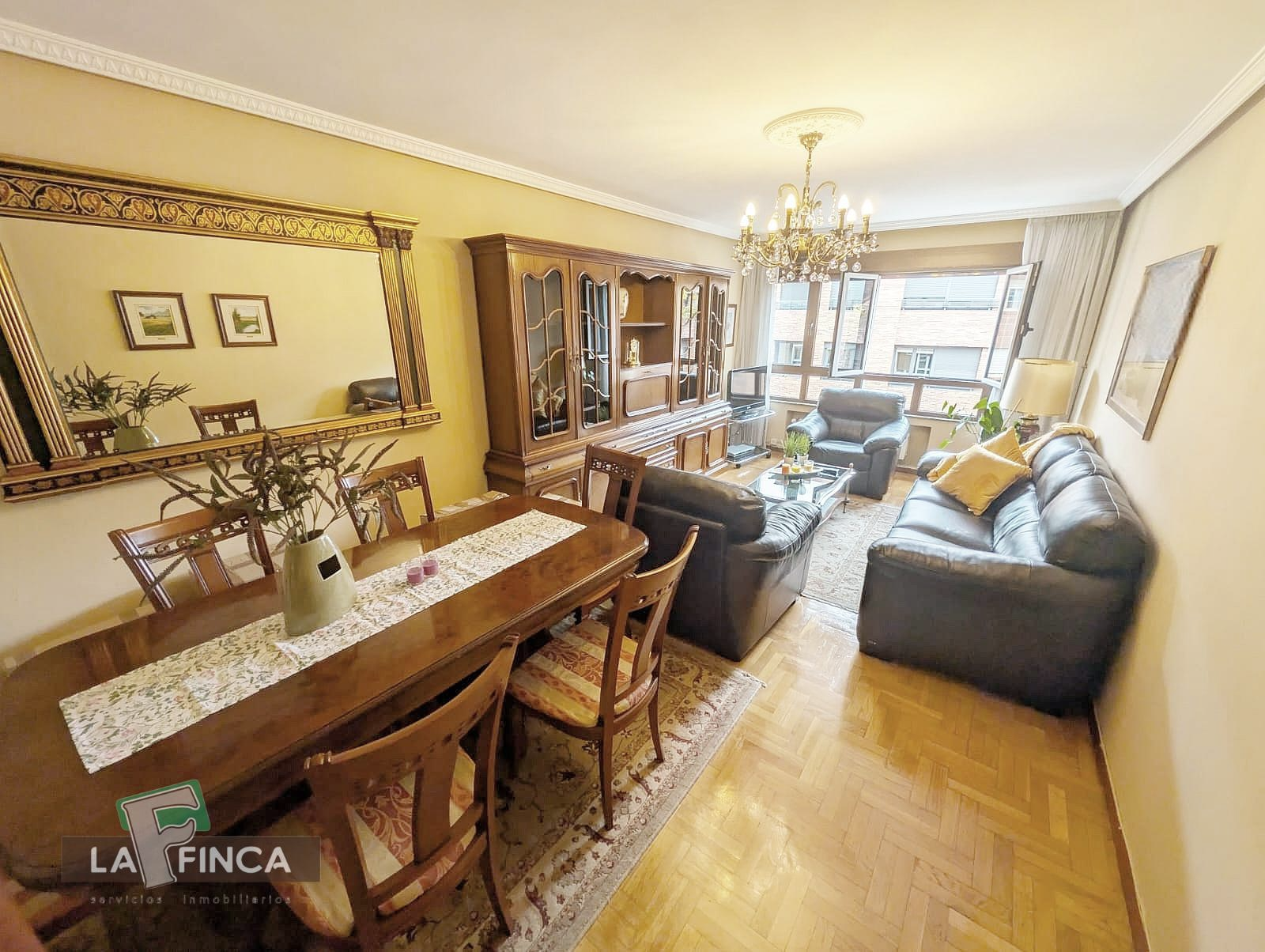 Venta de piso en Oviedo