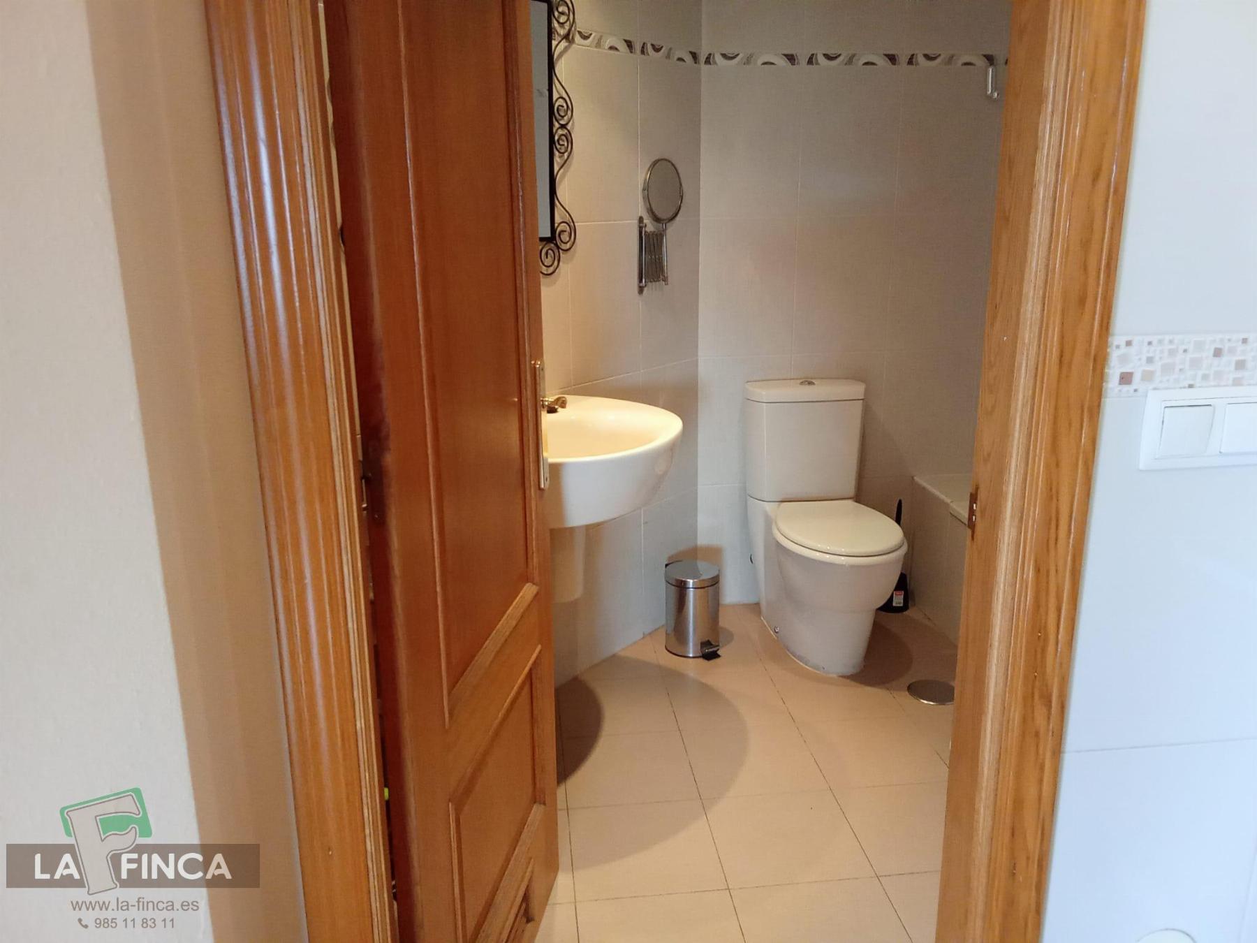 Venta de estudio en Oviedo