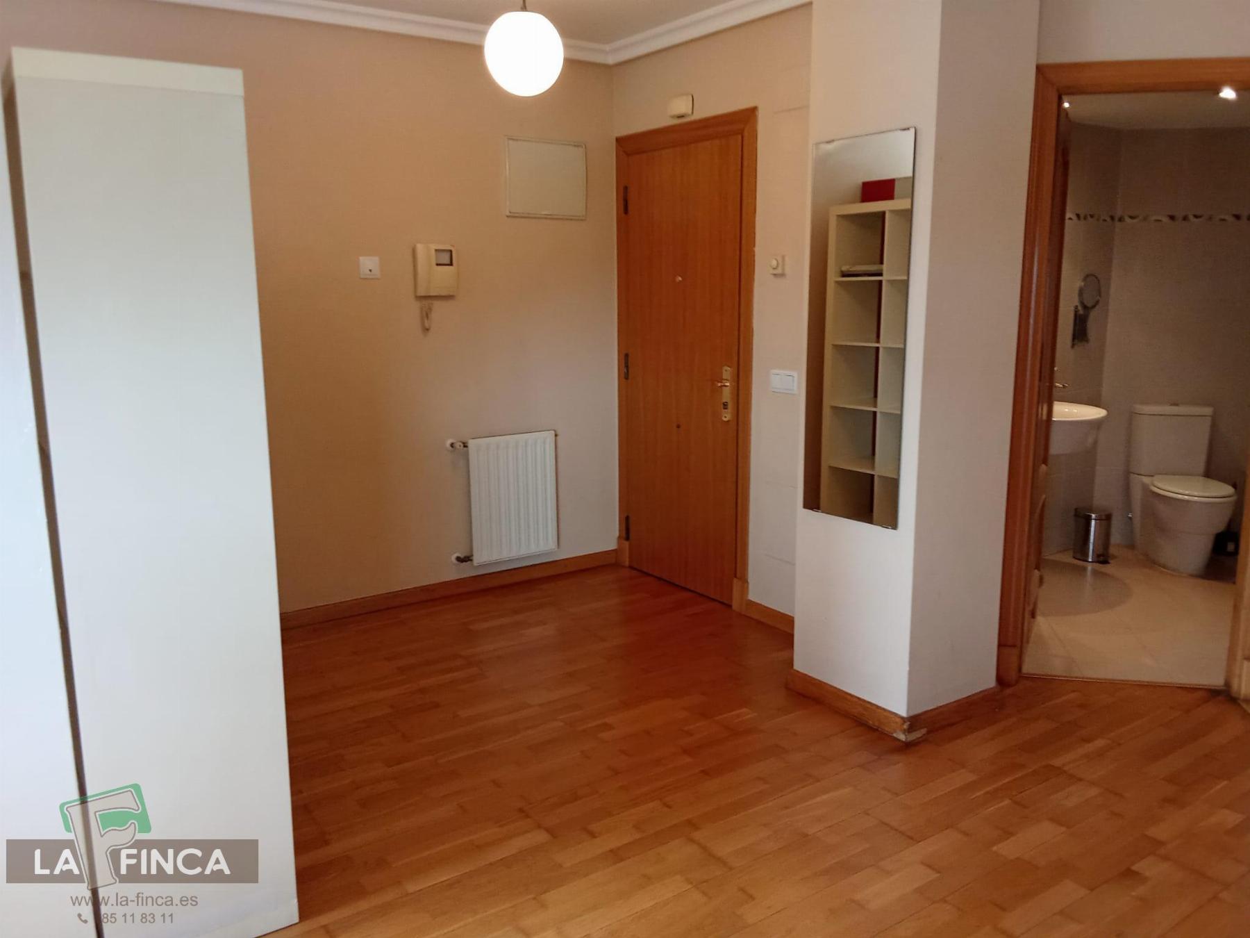 Venta de estudio en Oviedo