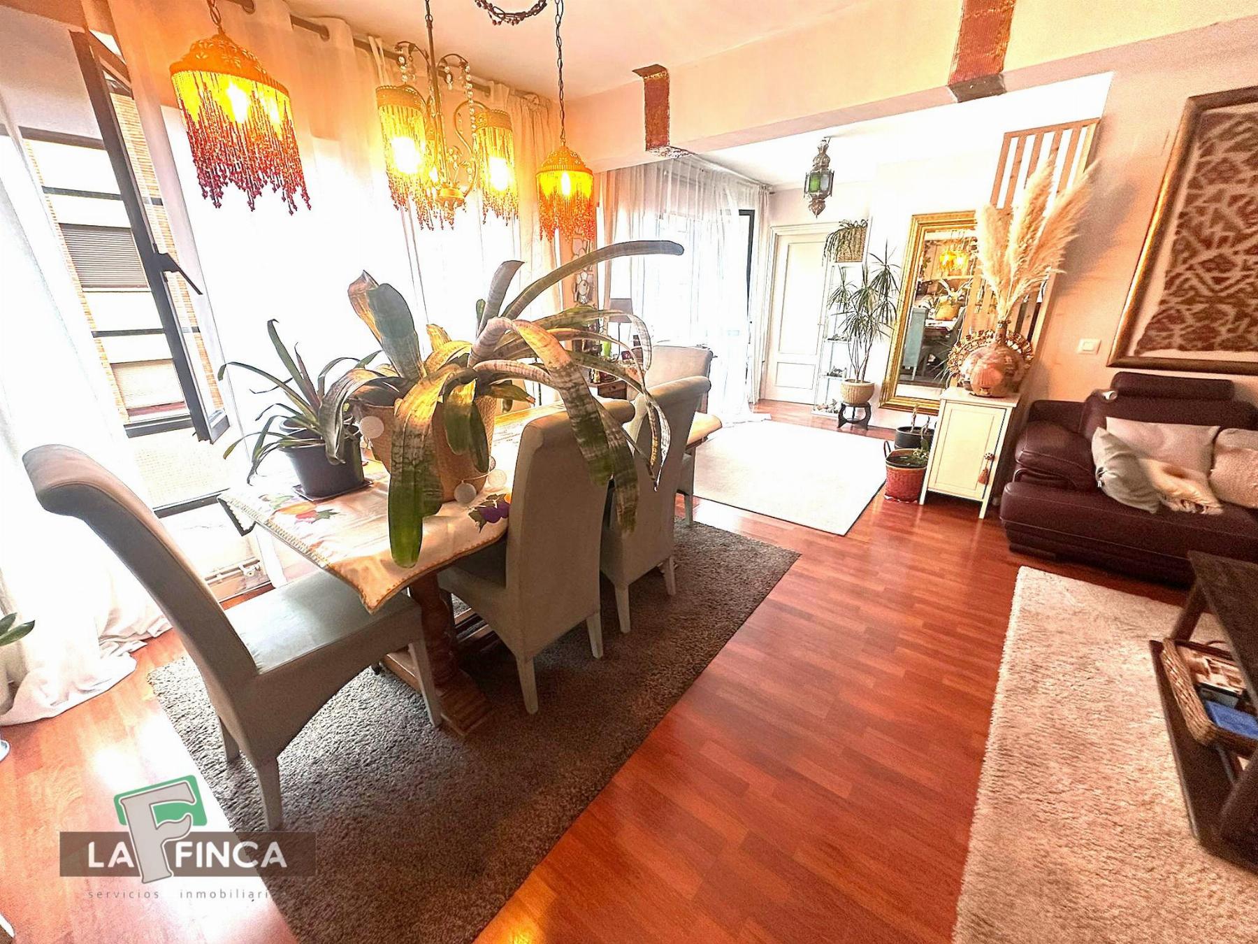 Venta de piso en Oviedo