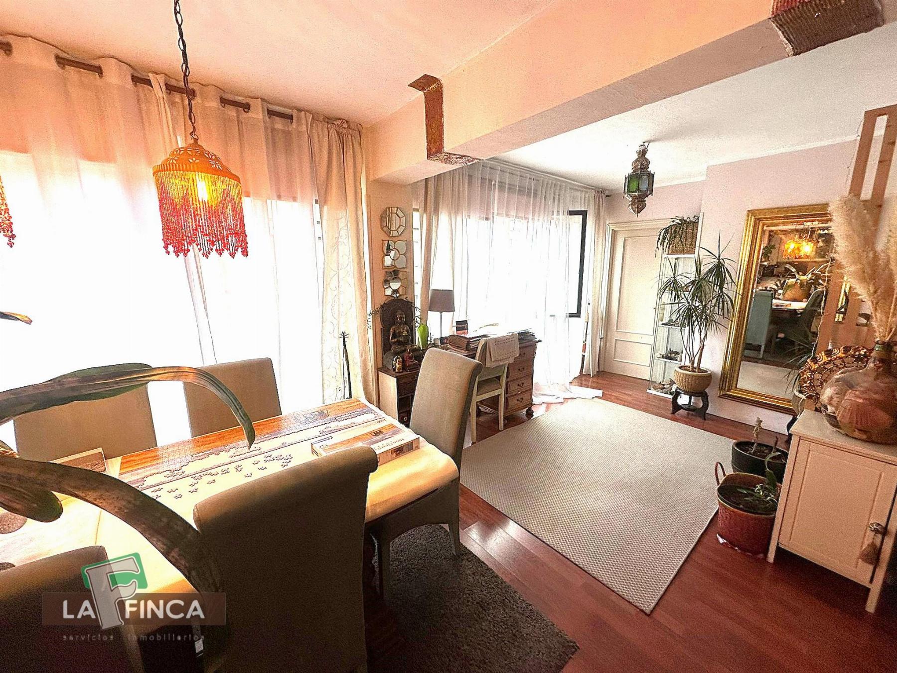 Venta de piso en Oviedo