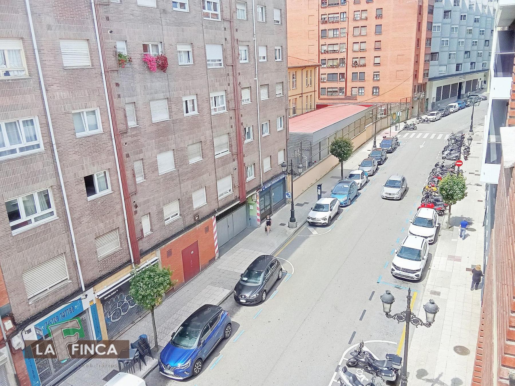 Venta de piso en Oviedo