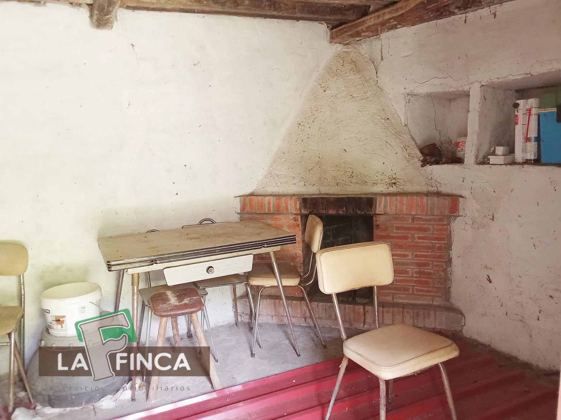 Venta de terreno en Lena