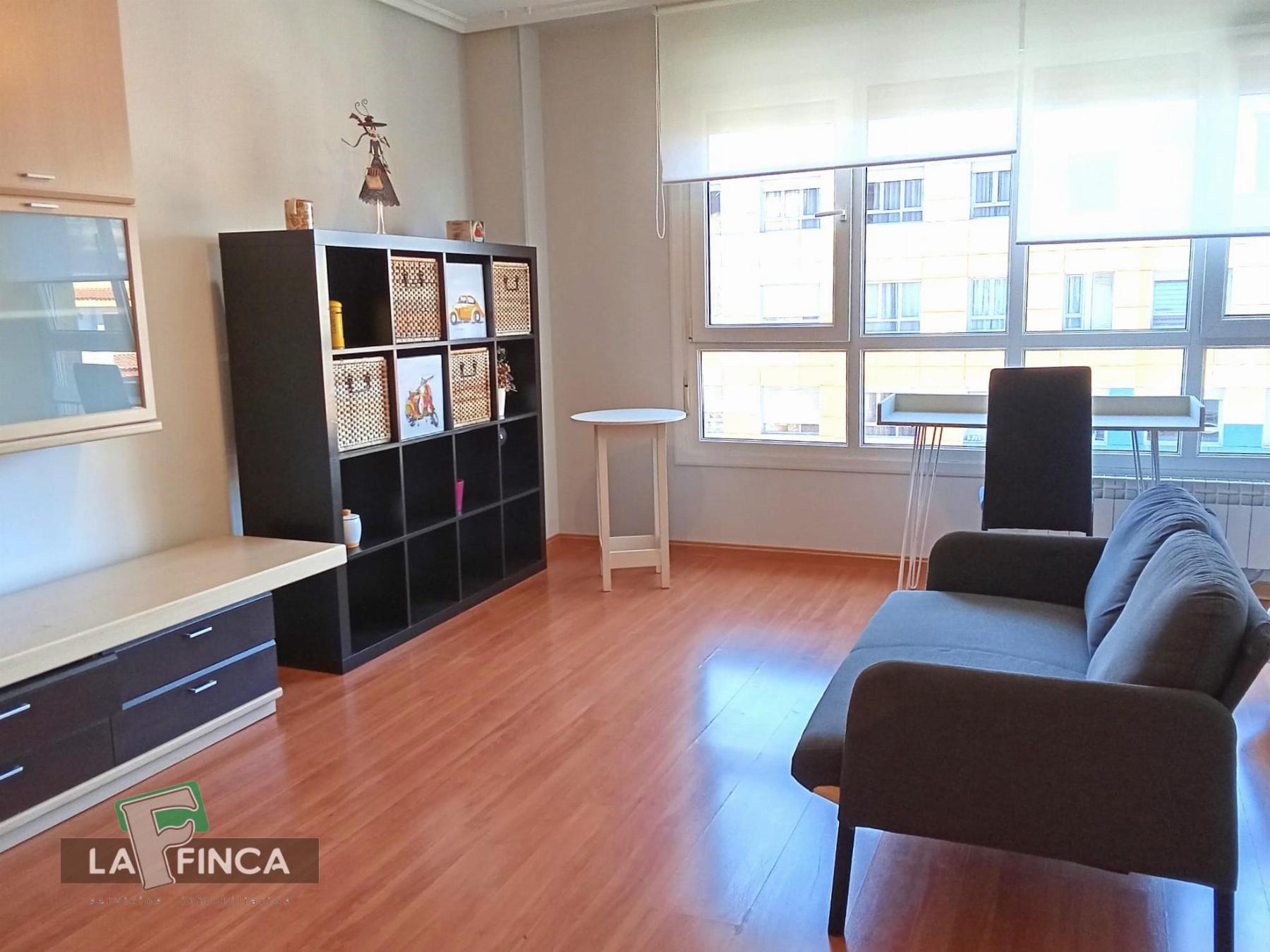 Venta de estudio en Oviedo