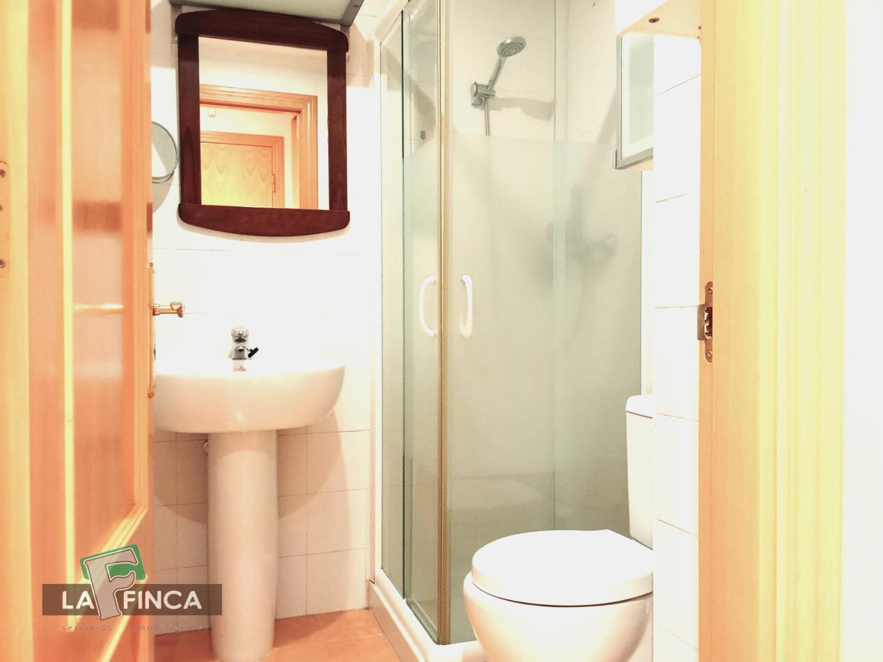 Venta de estudio en Oviedo