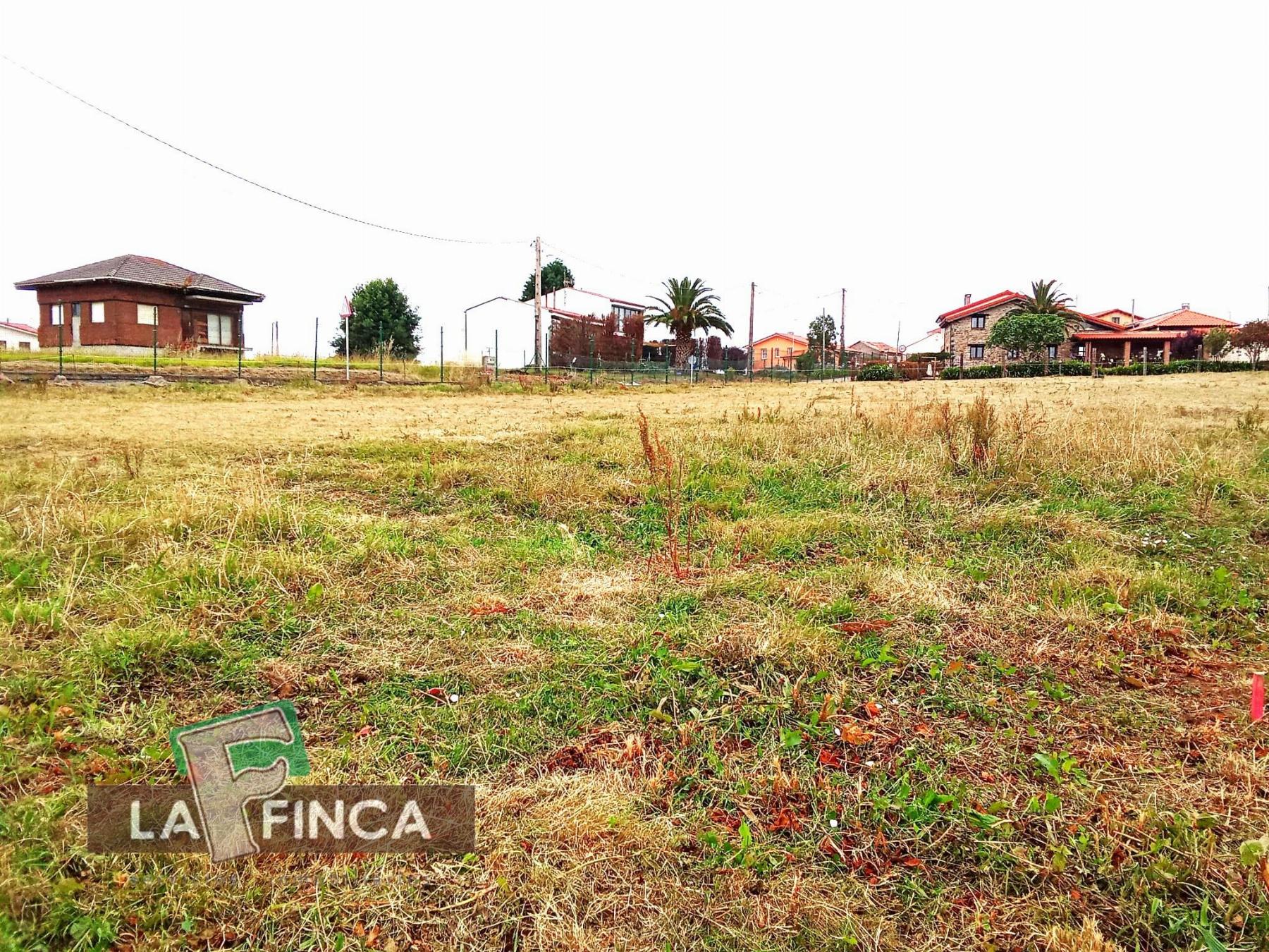 Venta de terreno en Castrillón
