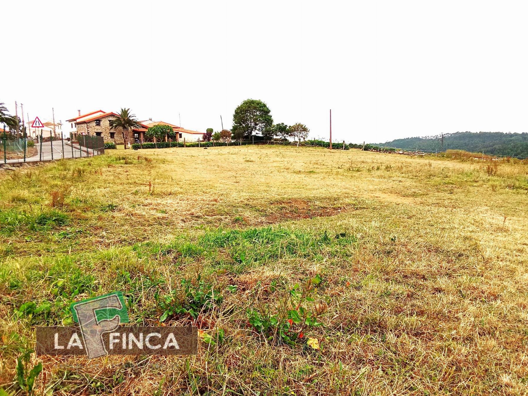 Venta de terreno en Castrillón