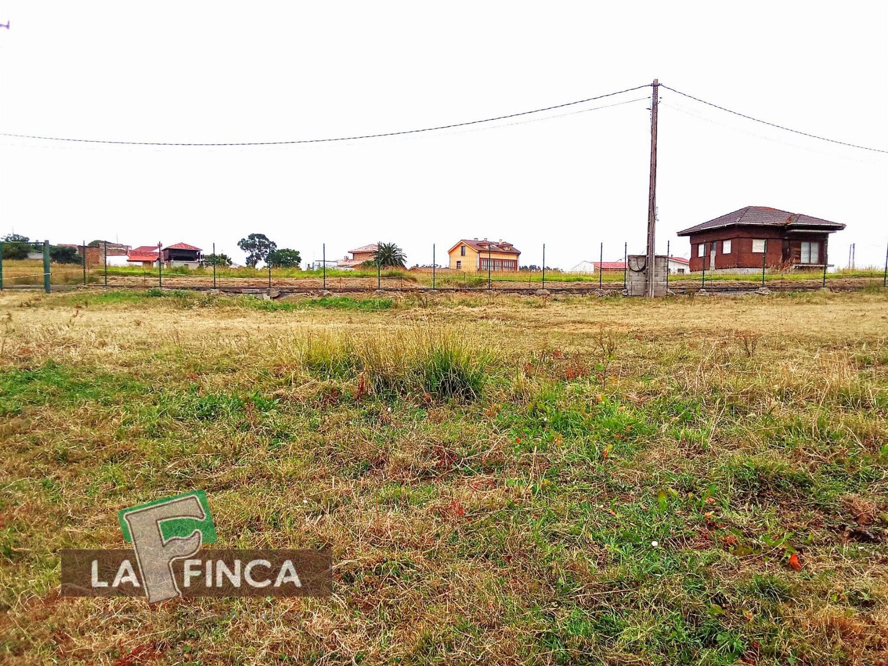Venta de terreno en Castrillón