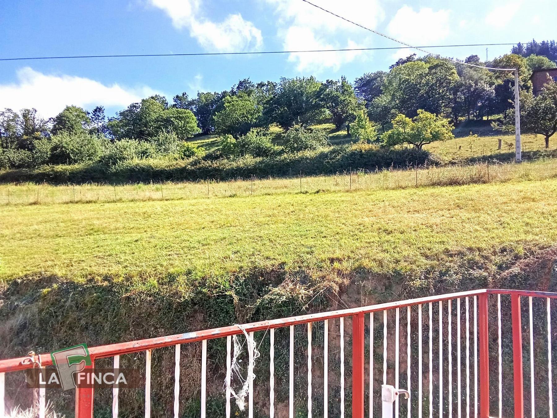 Venta de casa en Belmonte de Miranda