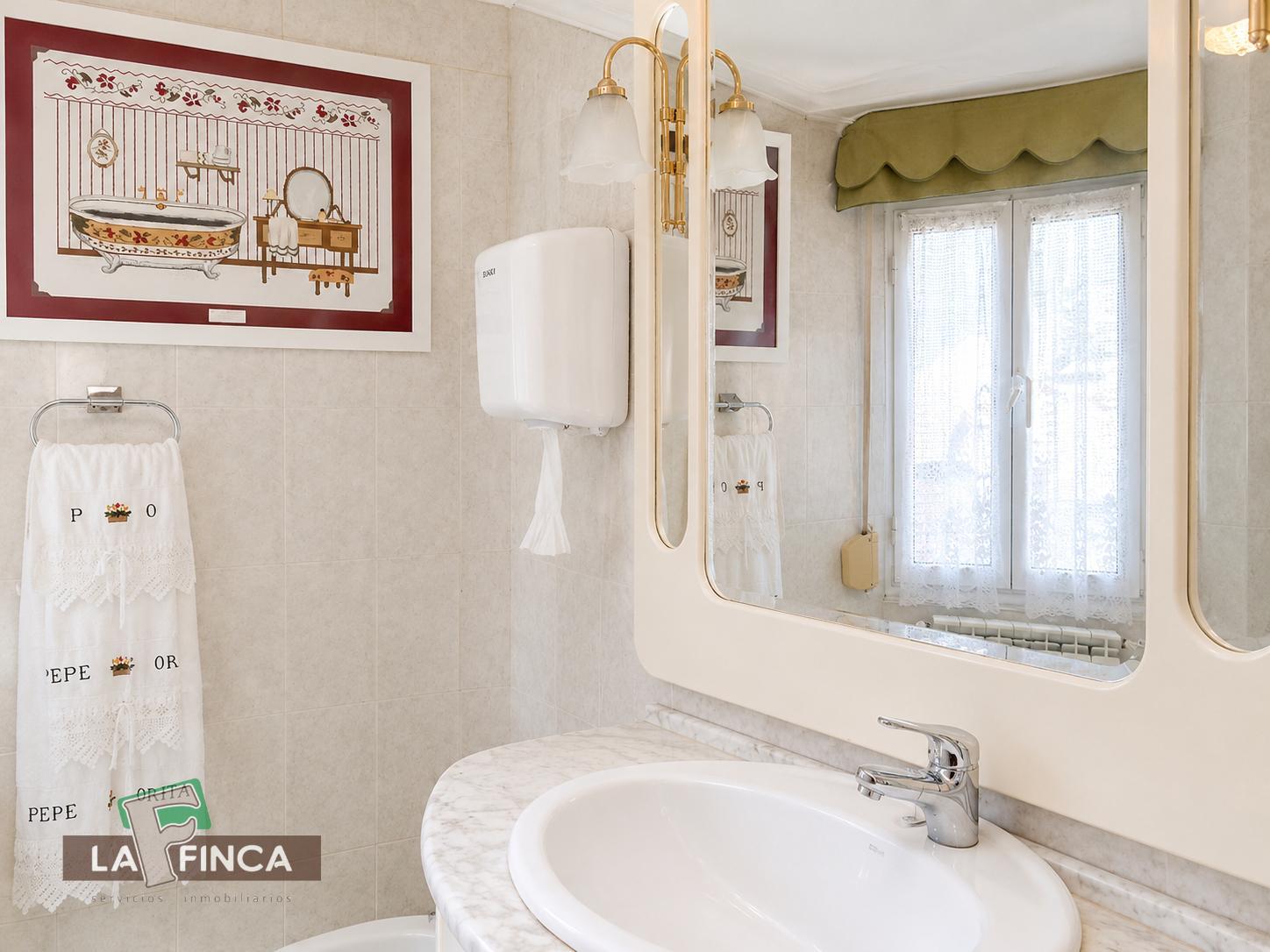 Venta de casa en Belmonte de Miranda