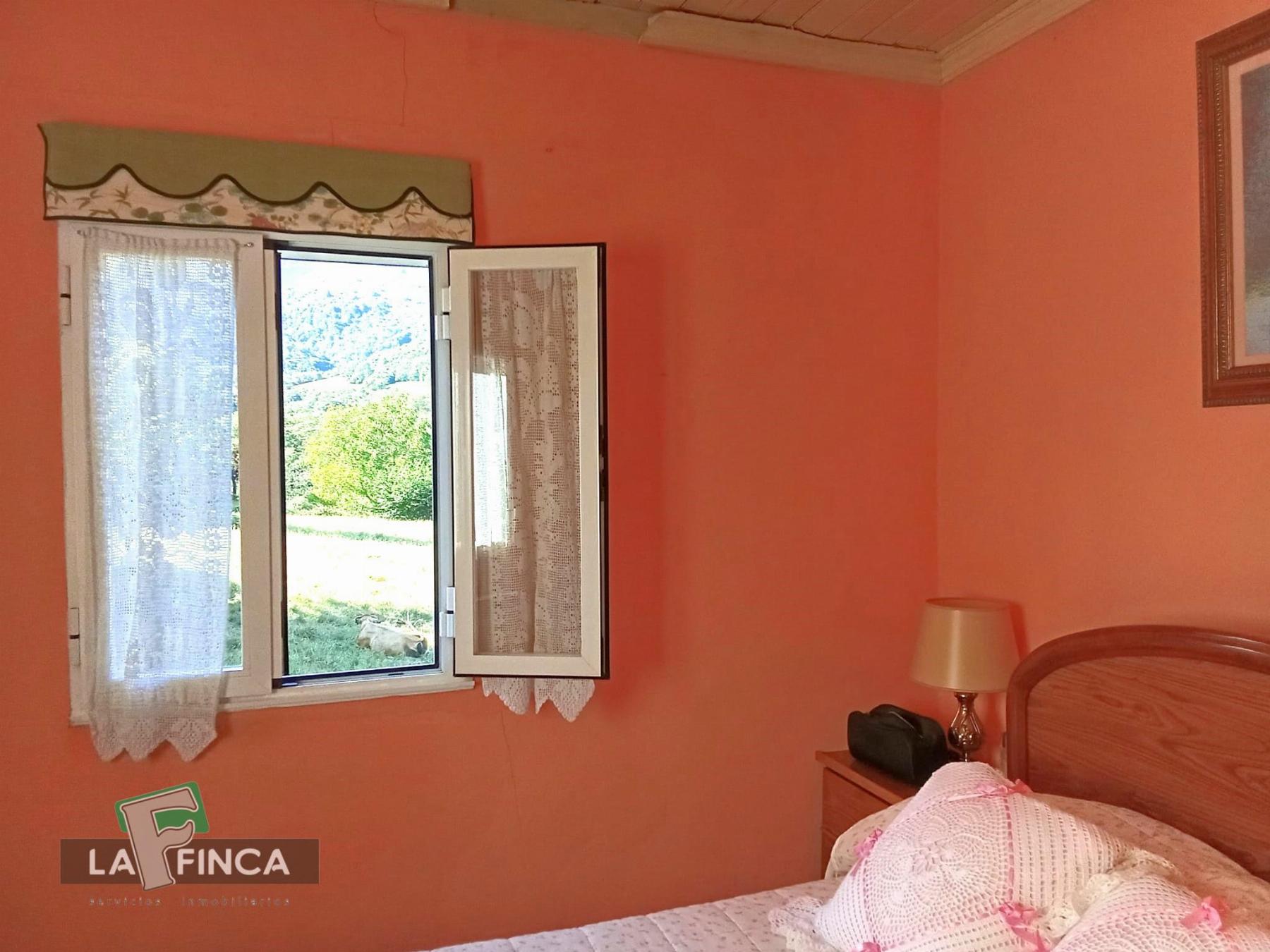 Venta de casa en Belmonte de Miranda