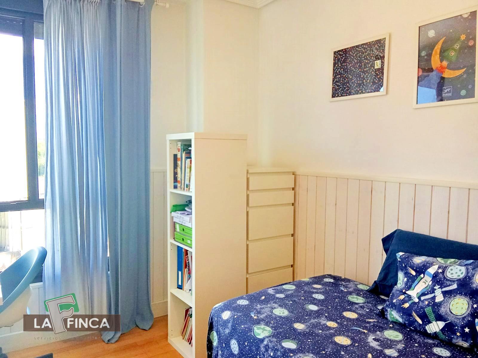 Venta de piso en Lugones